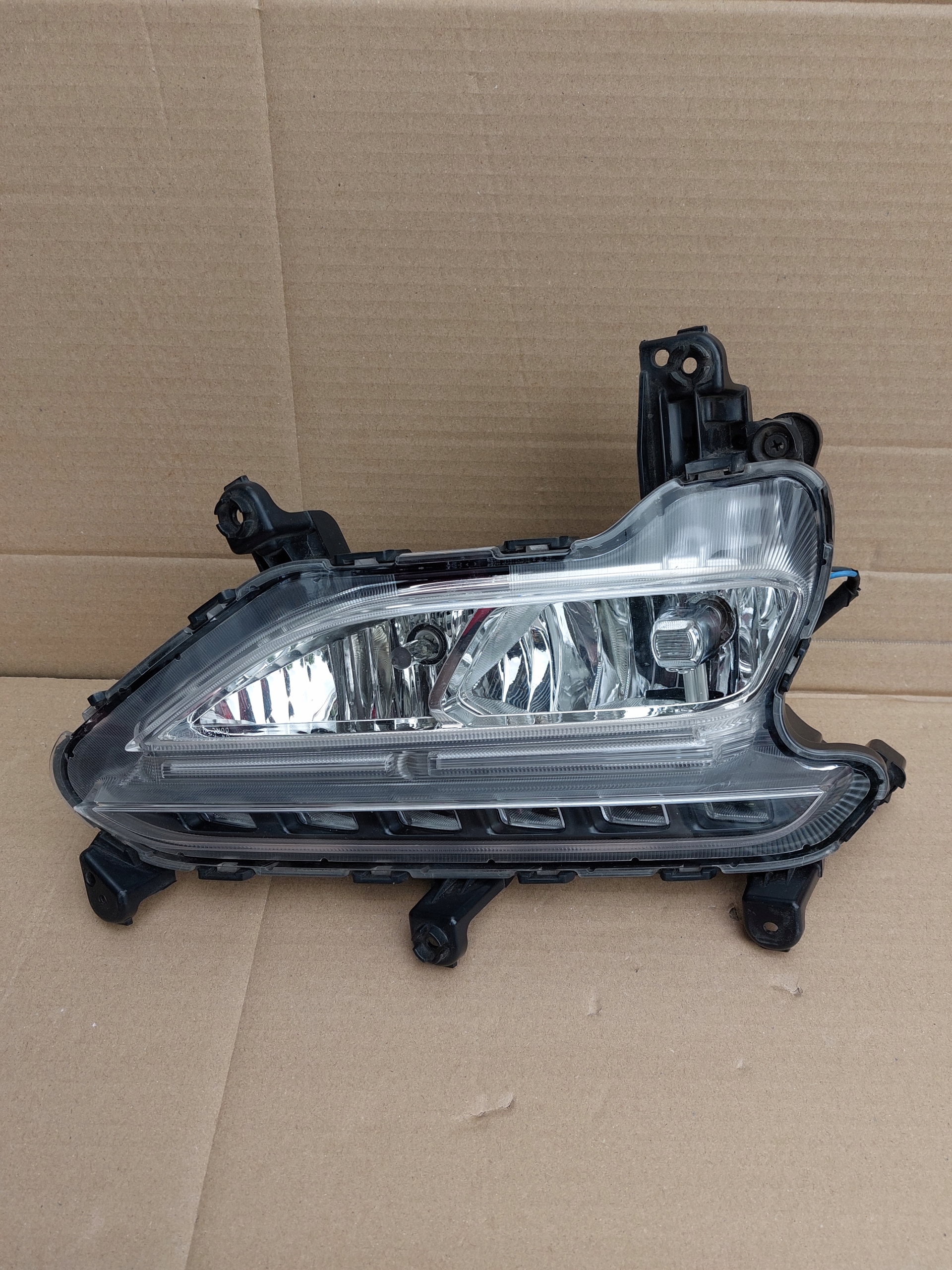 Hyundai OE 92202-2w5