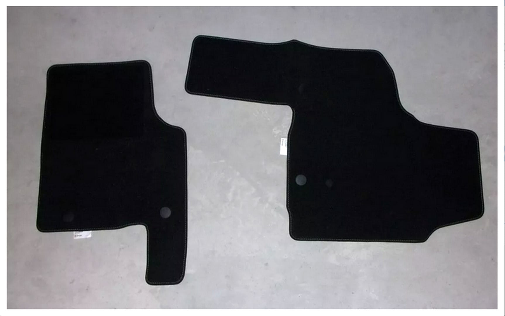 Dywaniki Trafic III 8201706270 Nowy Oryginał Renault