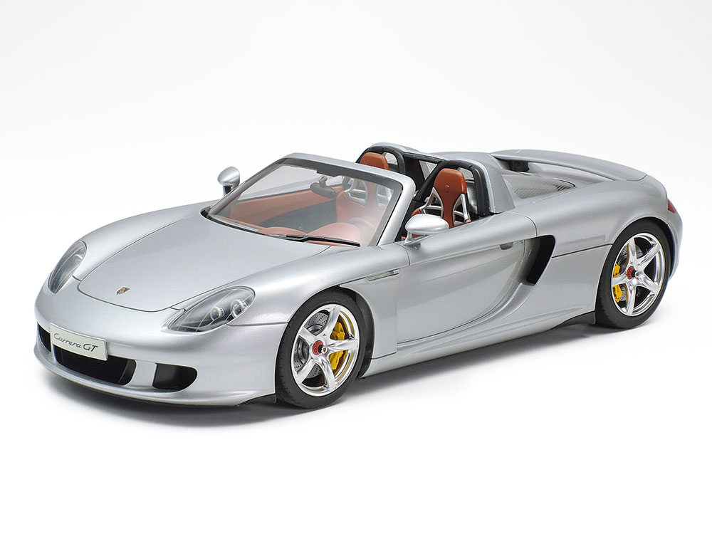 Porsche Carrera GT model 24275 Tamiya