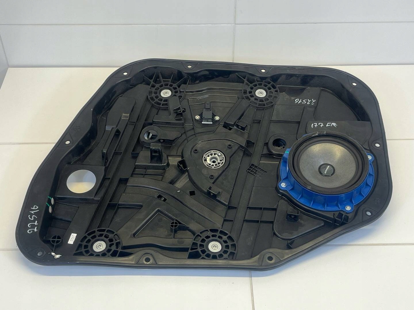 window regulator electrical front right side Hyundai Tucson 3 facelift