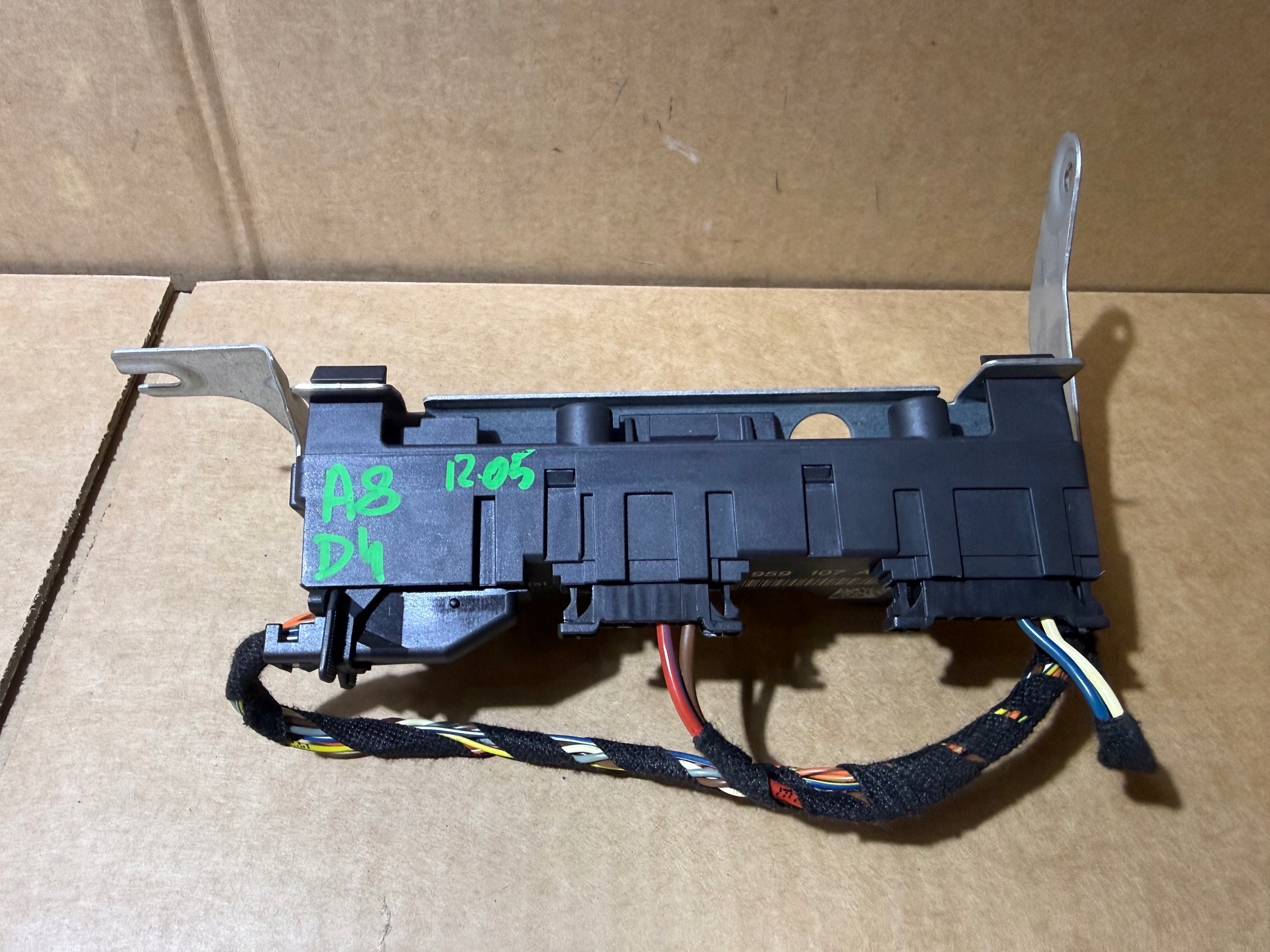 AUDI A8 D4 LIFT Module Unité de contrôle Arrière du capot 4H0959107AC