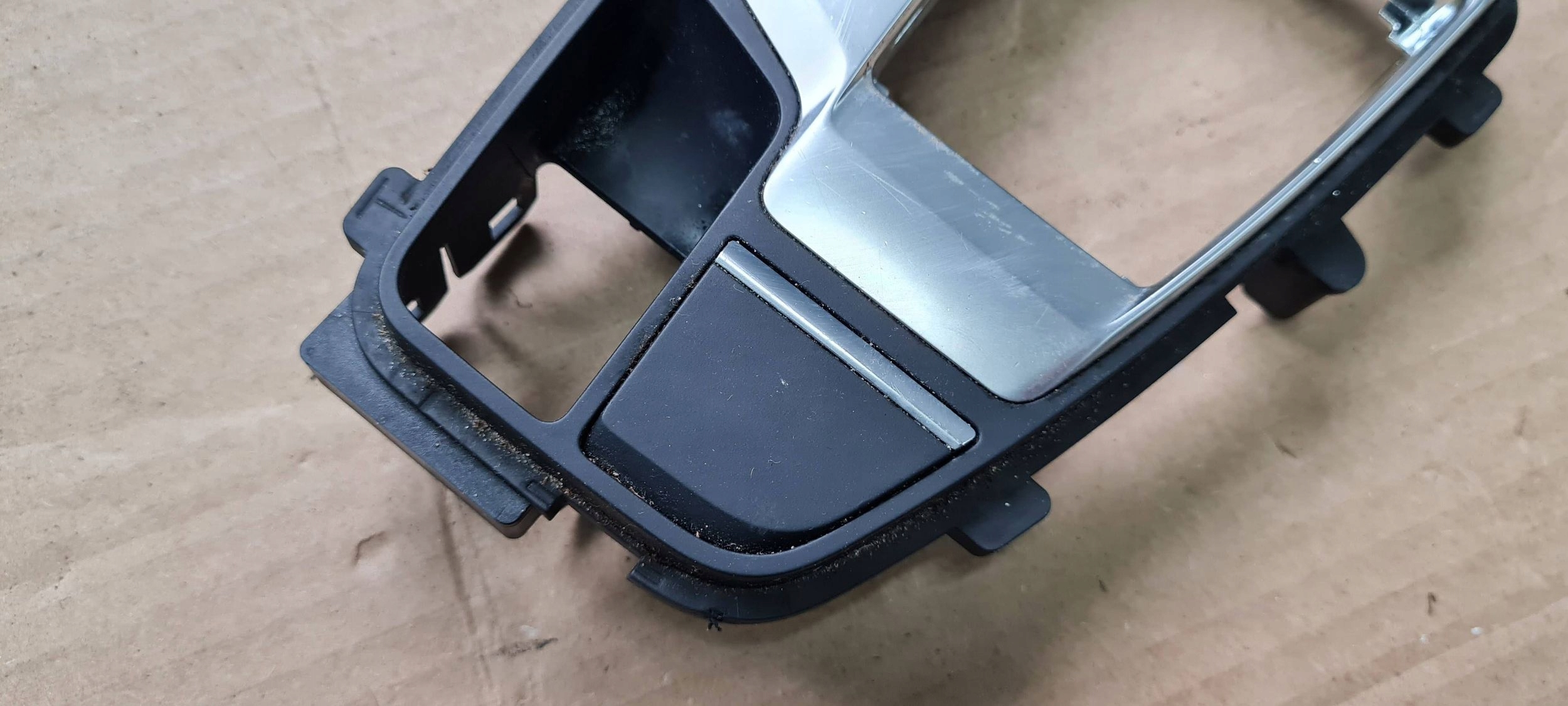 Q5 80A PANEL frame changes of the gear cover cap 80B713111C