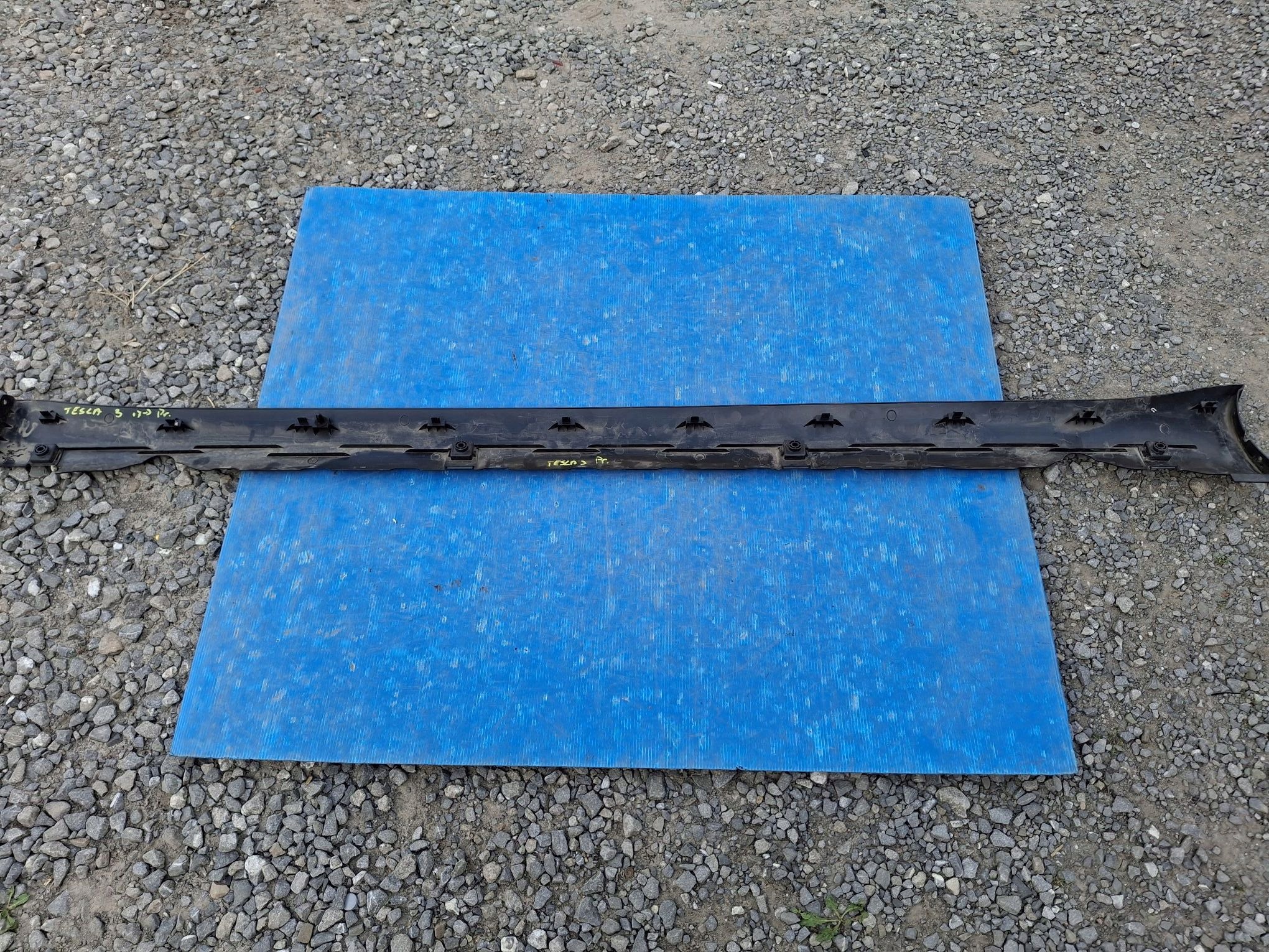 moulding threshold threshold right TESLA MODEL 3 2017R->