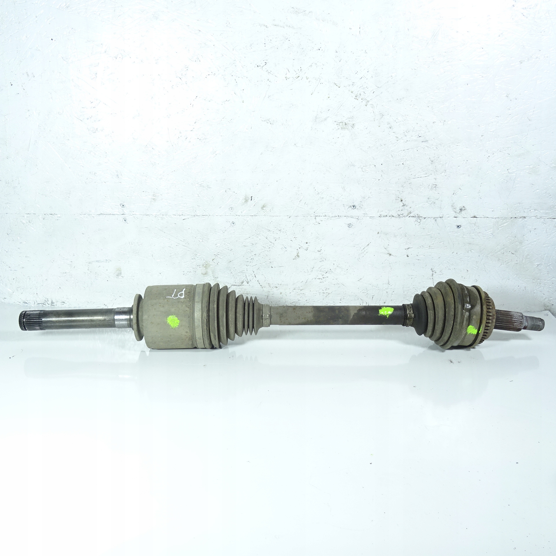 RANGE ROVER SPORT 2.7TD semi-axis right rear part