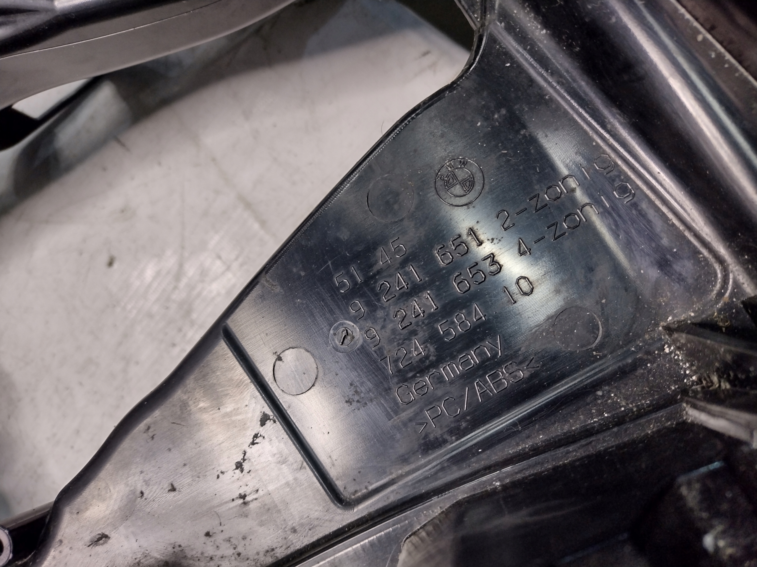 Tunel central armrest BMW F11 UK