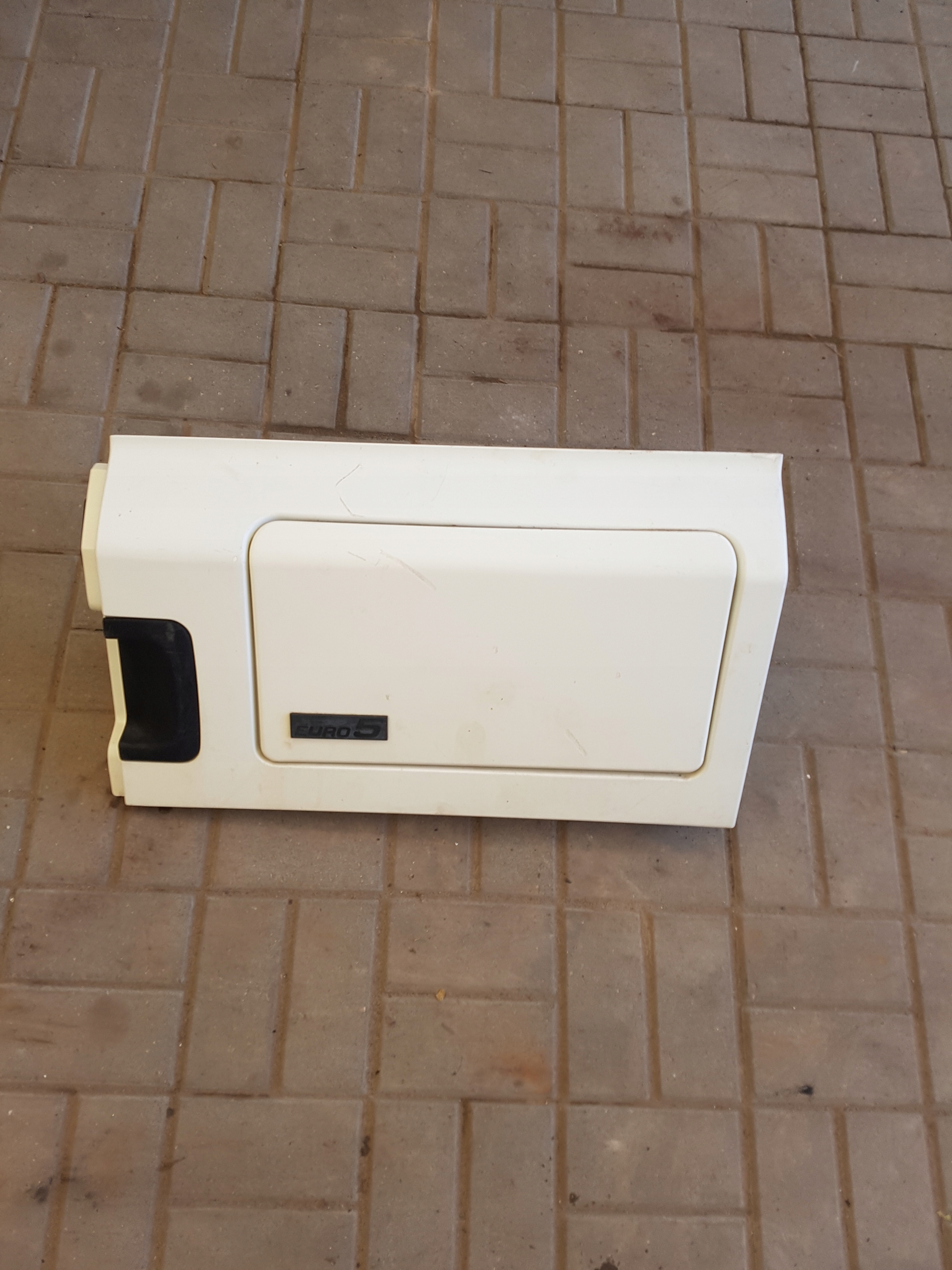 РОЗШИРЕННЯ КАБІНИ СТУПЕНІ ВІДСІК ДЛЯ ЗБЕРІГАННЯ DAF 75 85 CF