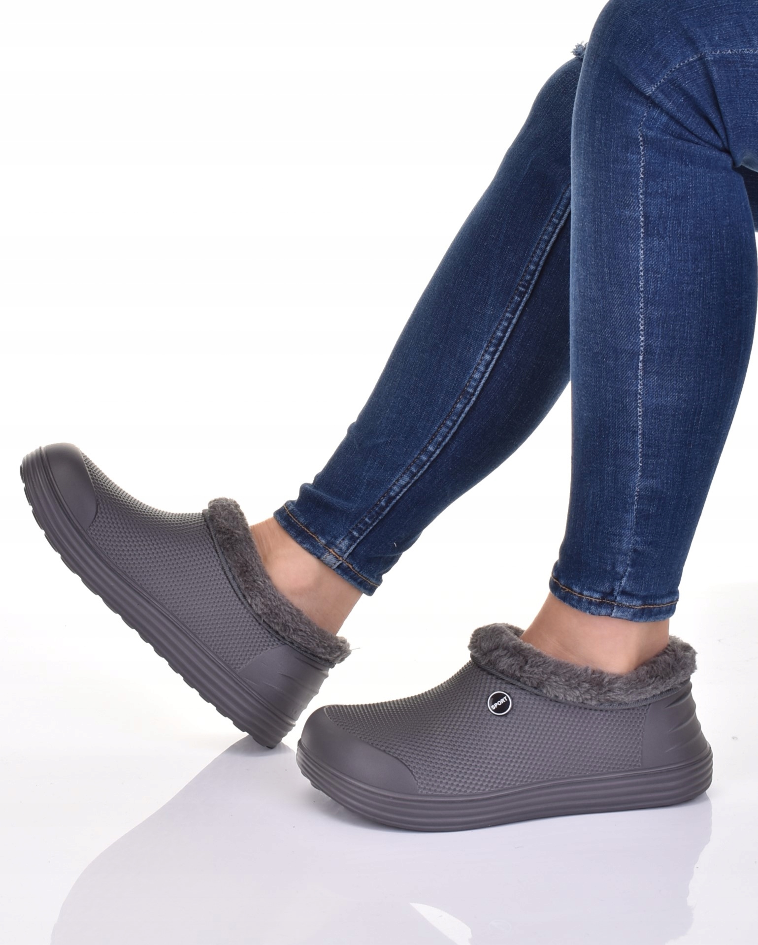 OCIEPLANE FUTERKIEM ZAKRYTE KLAPKI DAMSKIE Z PIANKI LEKKIE CHODAKI Marka inna