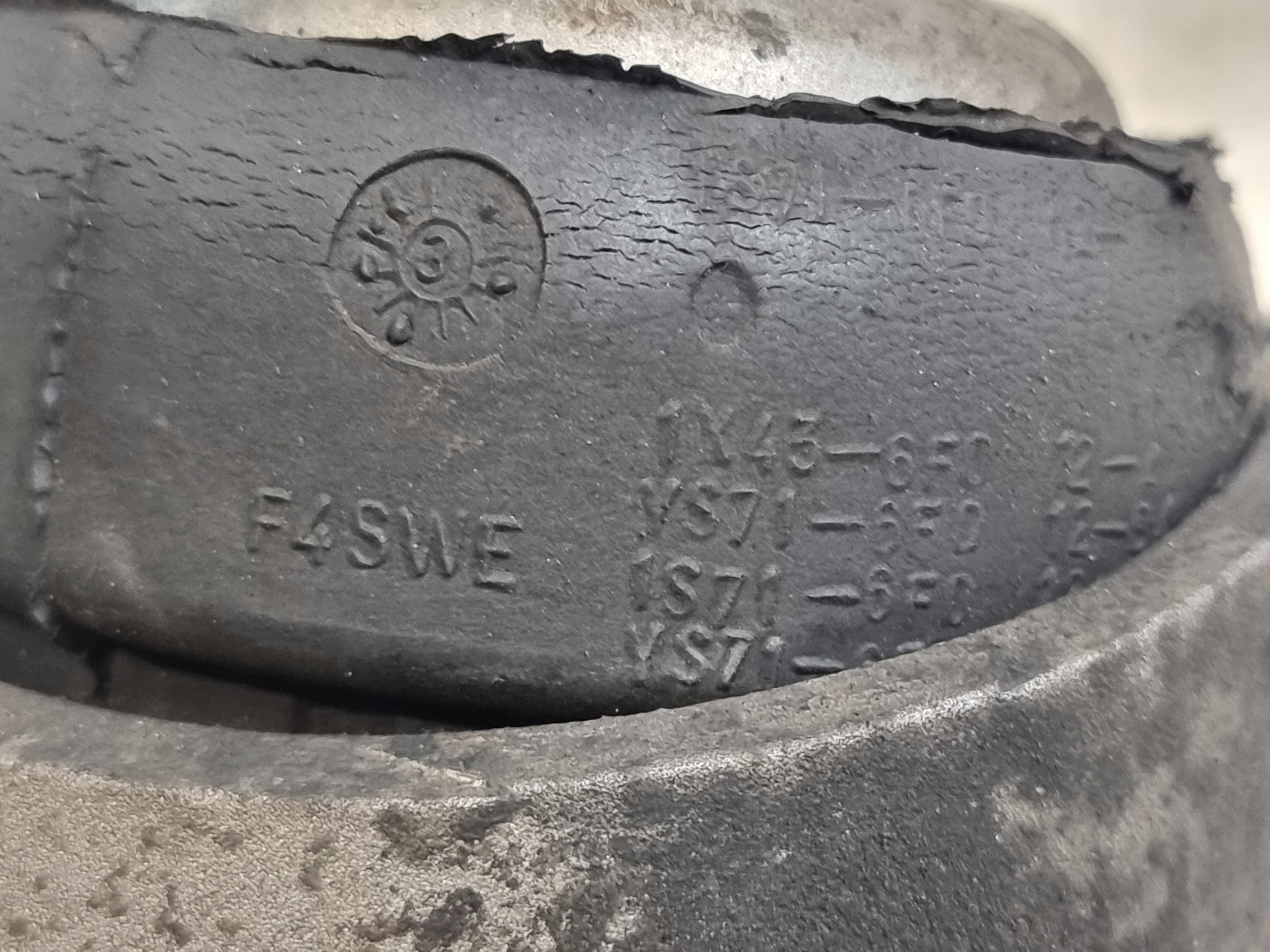 engine mount right OE 6542-HL812 FORD MONDEO MK3 III 1.8 16V