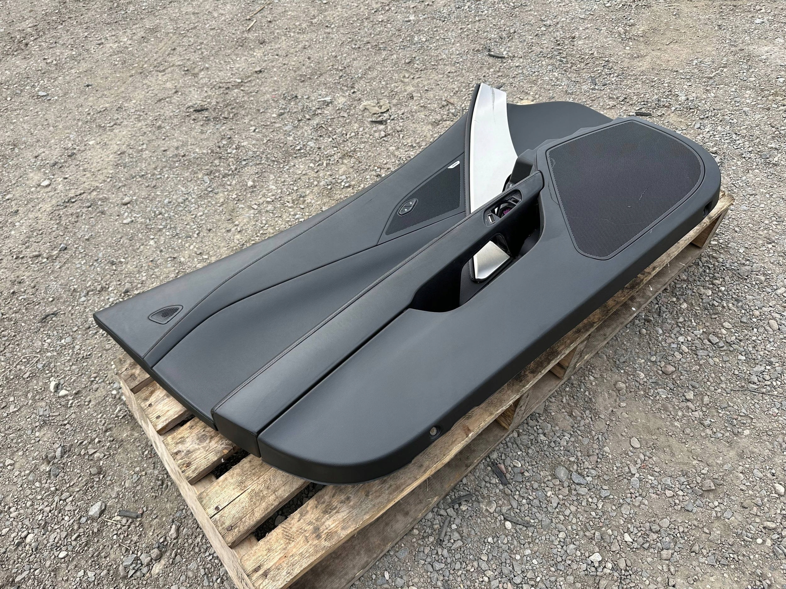side upholstery side door left front Chevrolet Corvette C7 2014+