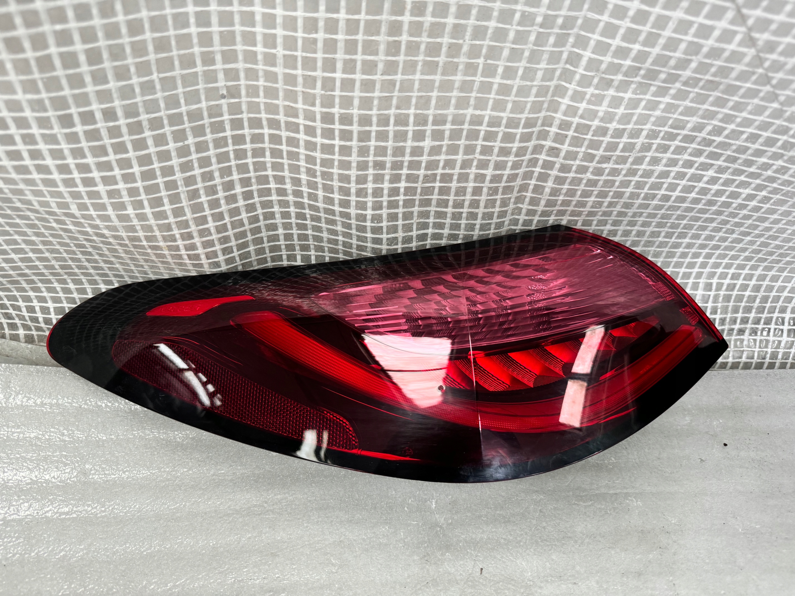 MERCEDES W254 фонарь