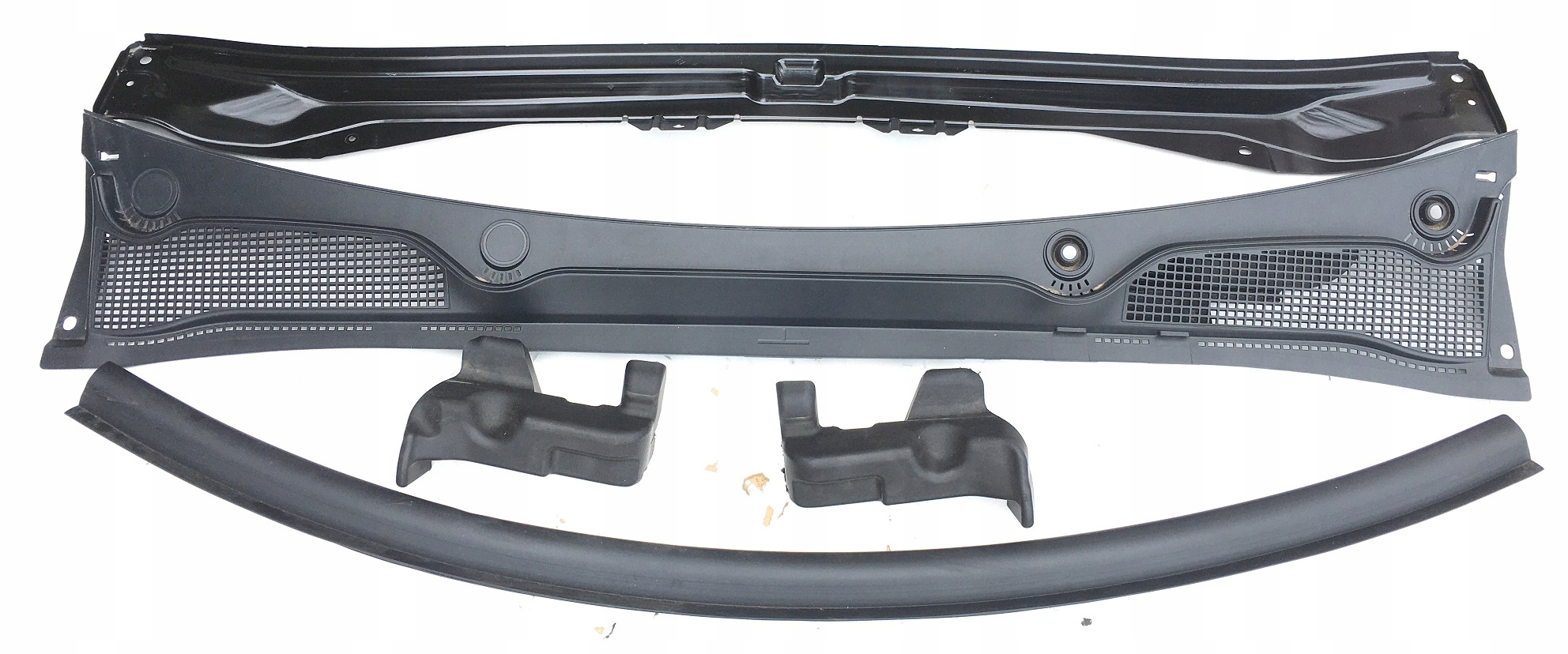 RENAULT CLIO V 2020 ОБЛИЦОВКА ПЕРЕДНЕЙ КРЫШКИ