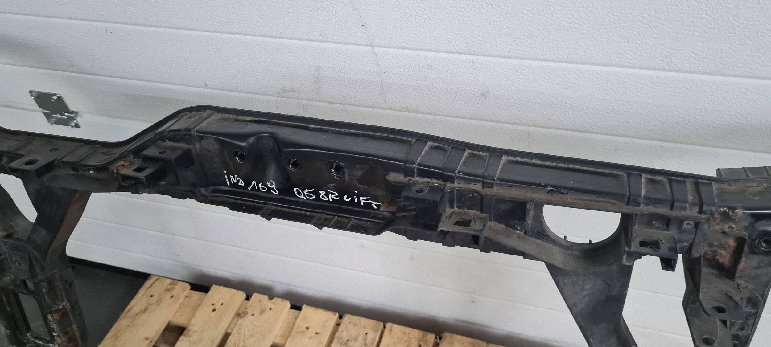 Q5 8R SQ5 LIFT support panel for radiators pillar iron ORG 8R0805594C