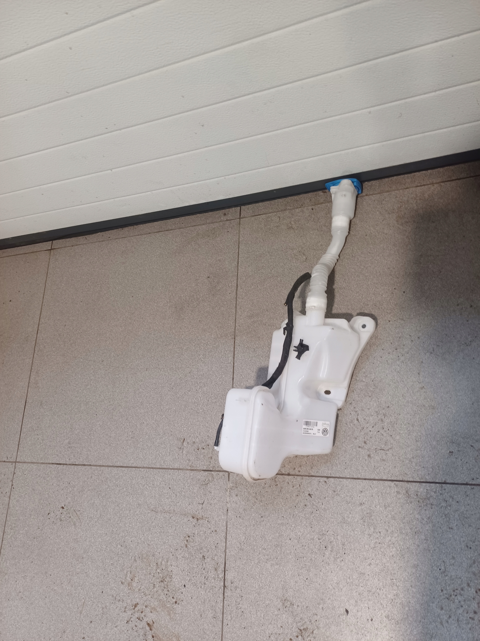 бачок омывателя жидкости vw T CROSS 2GM 2GM955453B