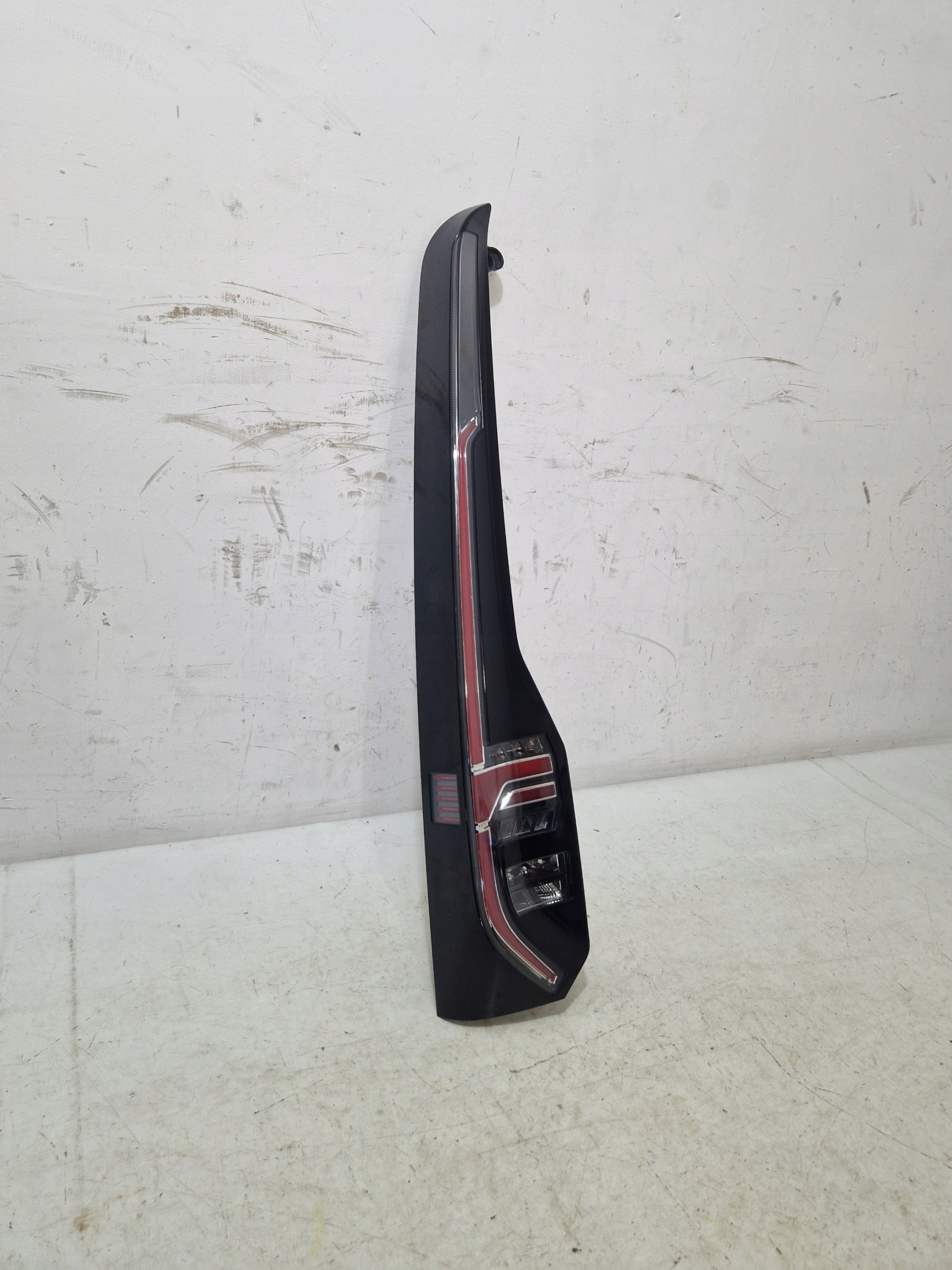 * VW CADDY 2K7 V light rear part rear left 2K7945207E