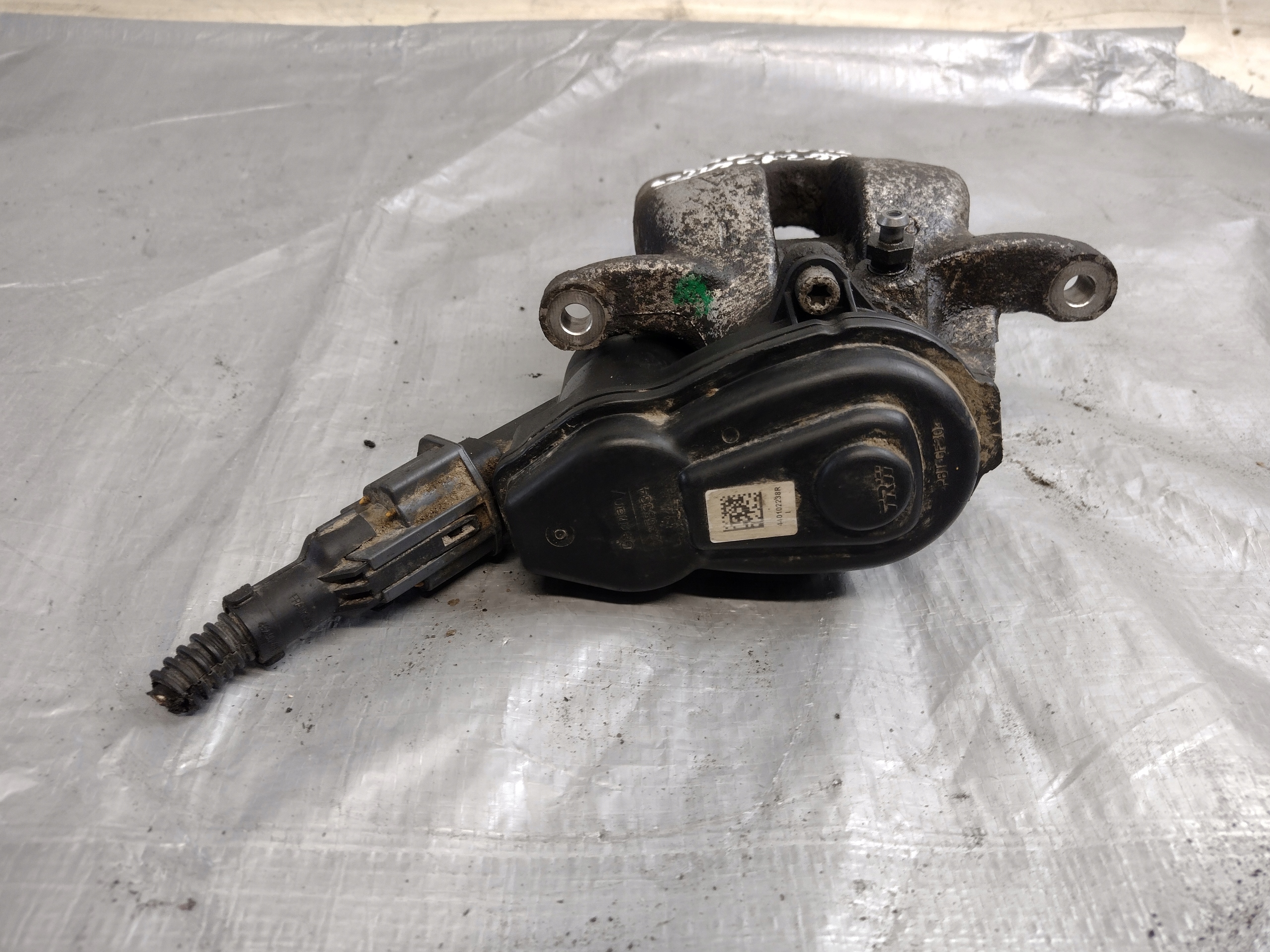 caliper brake left rear part electrical Renault Talisman sedan 1,6dCi