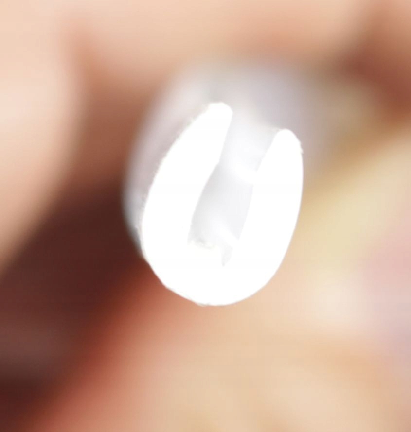 

Listwa krawędziowa rantowa bezbarwna odboje