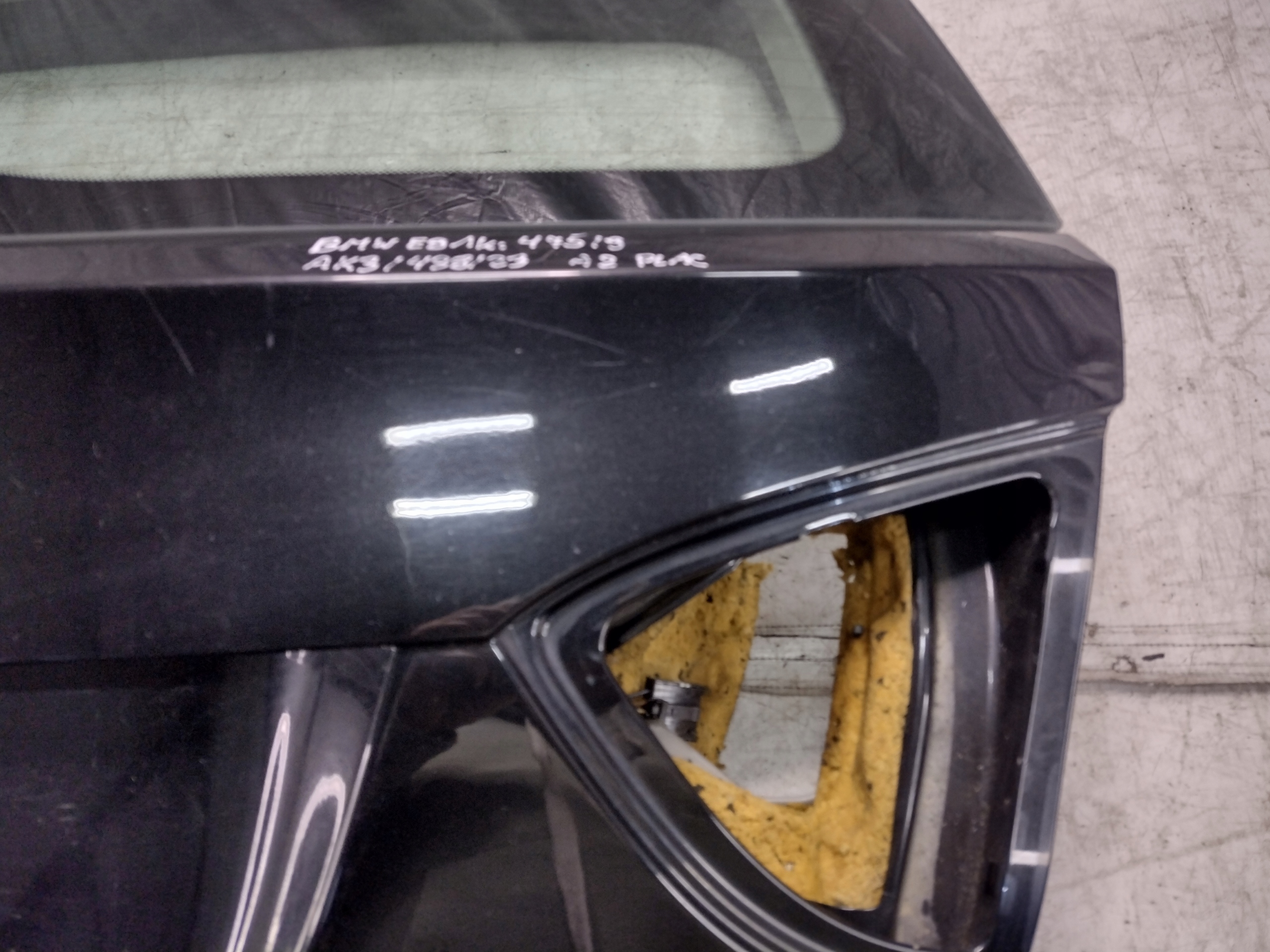 trunk door boot BMW E91 k: Black Sapphire 475/9