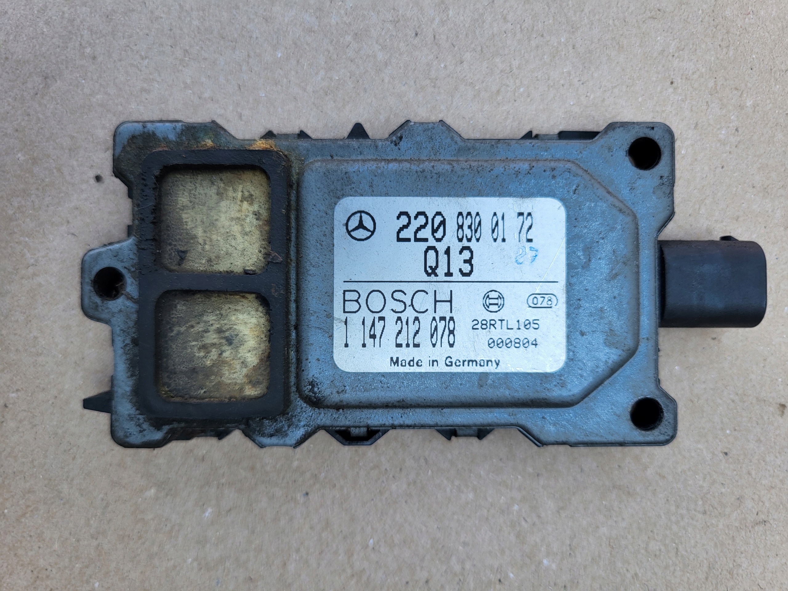 Sensor EMISJI Gase modul SENSOR MERCEDES S-KL W220 W215 2208300172 OE