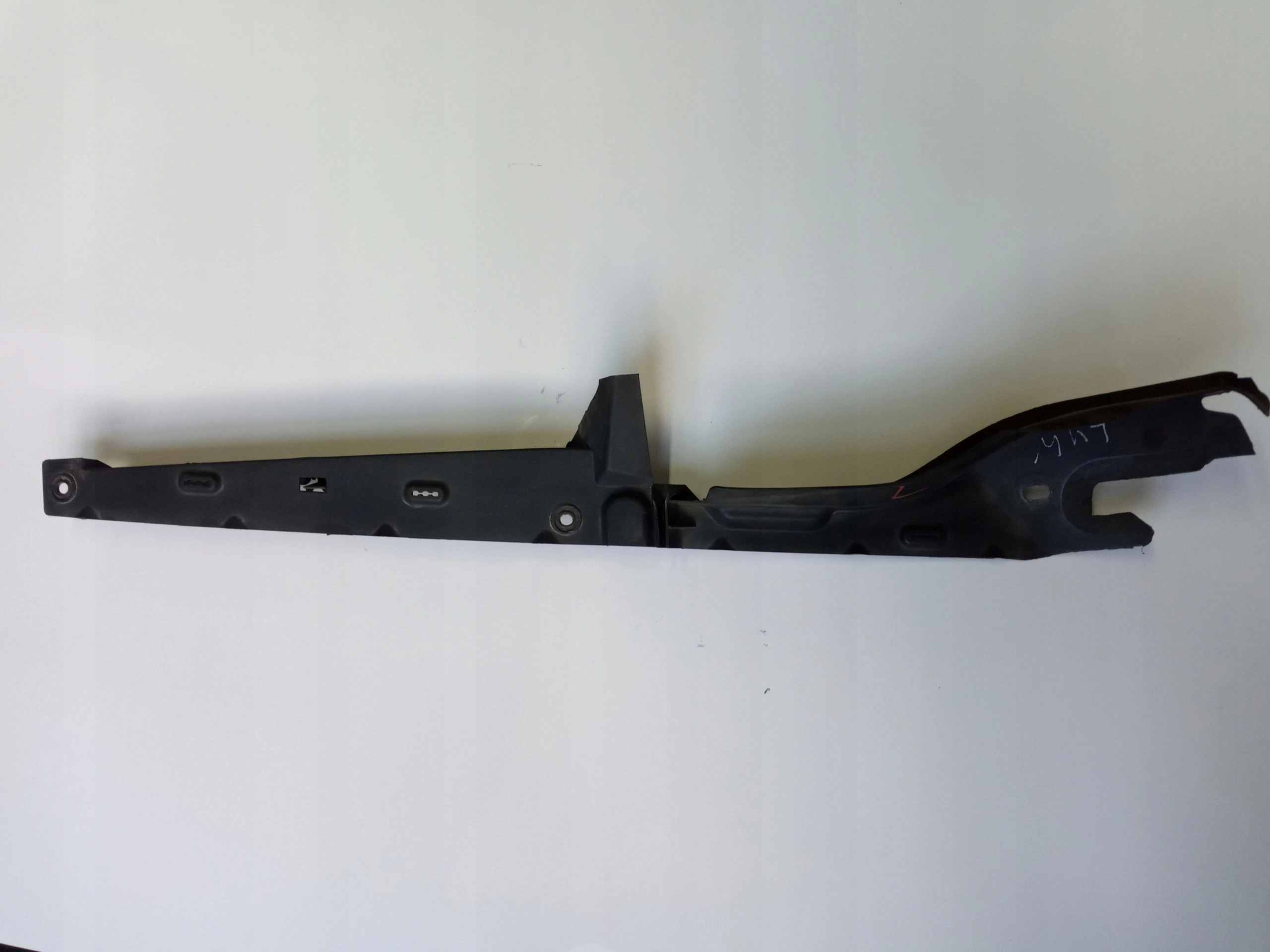 LEWA OSŁONA WEWNETRZNA BŁOTNIKA MONDEO MK4