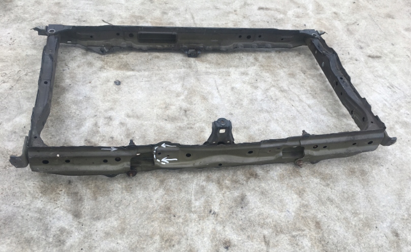 TOYOTA RAV lV,4,2012R,PAS PRZEDNI,PRZÓD Typ samochodu 4x4/SUV Samochody osobowe