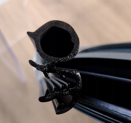 Uszczelka drzwi z płetwą 4,40 mb SCANIA VW OPEL