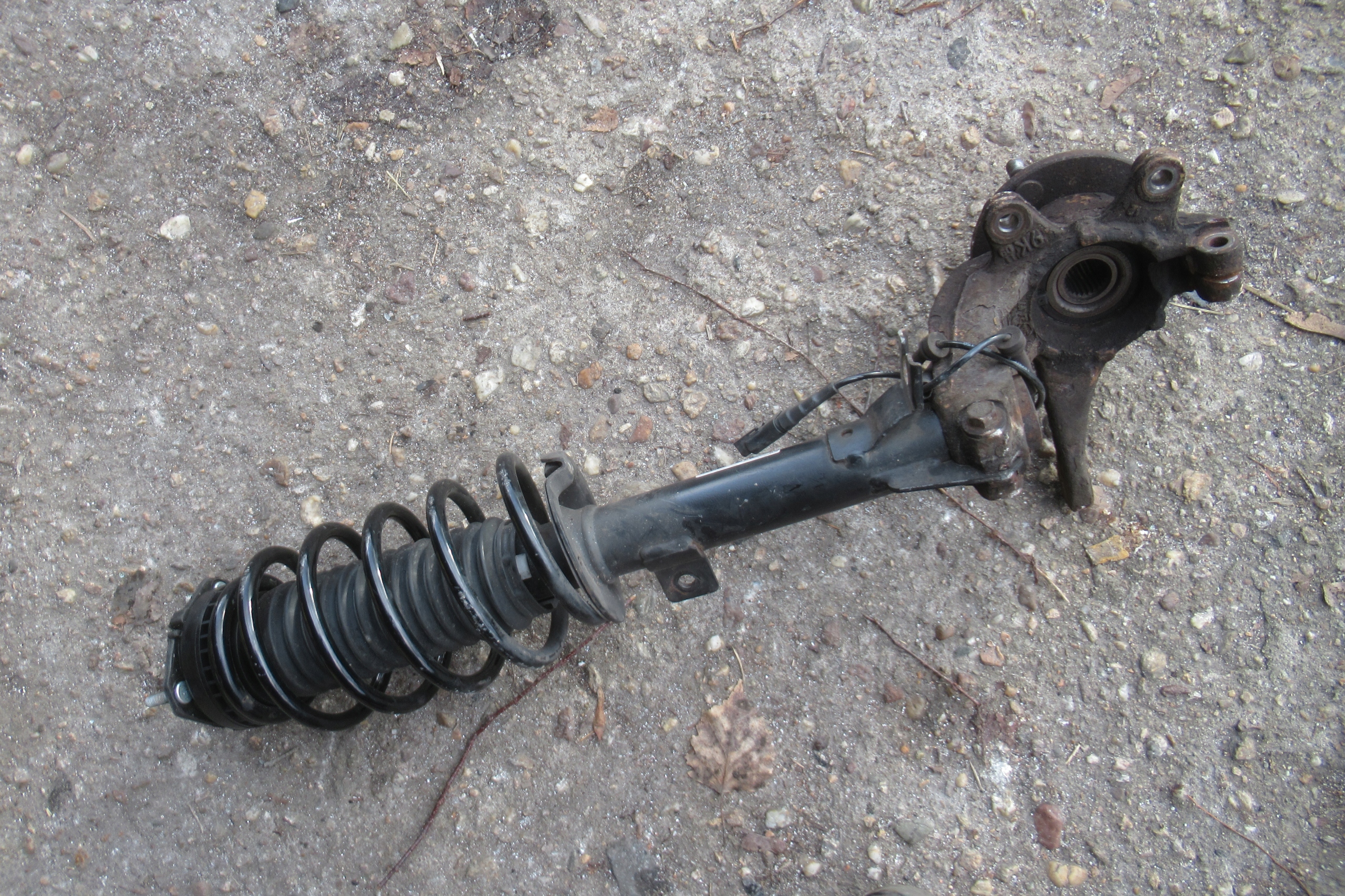 FORD FUSION 1.6 TDCI 09R McPherson left front