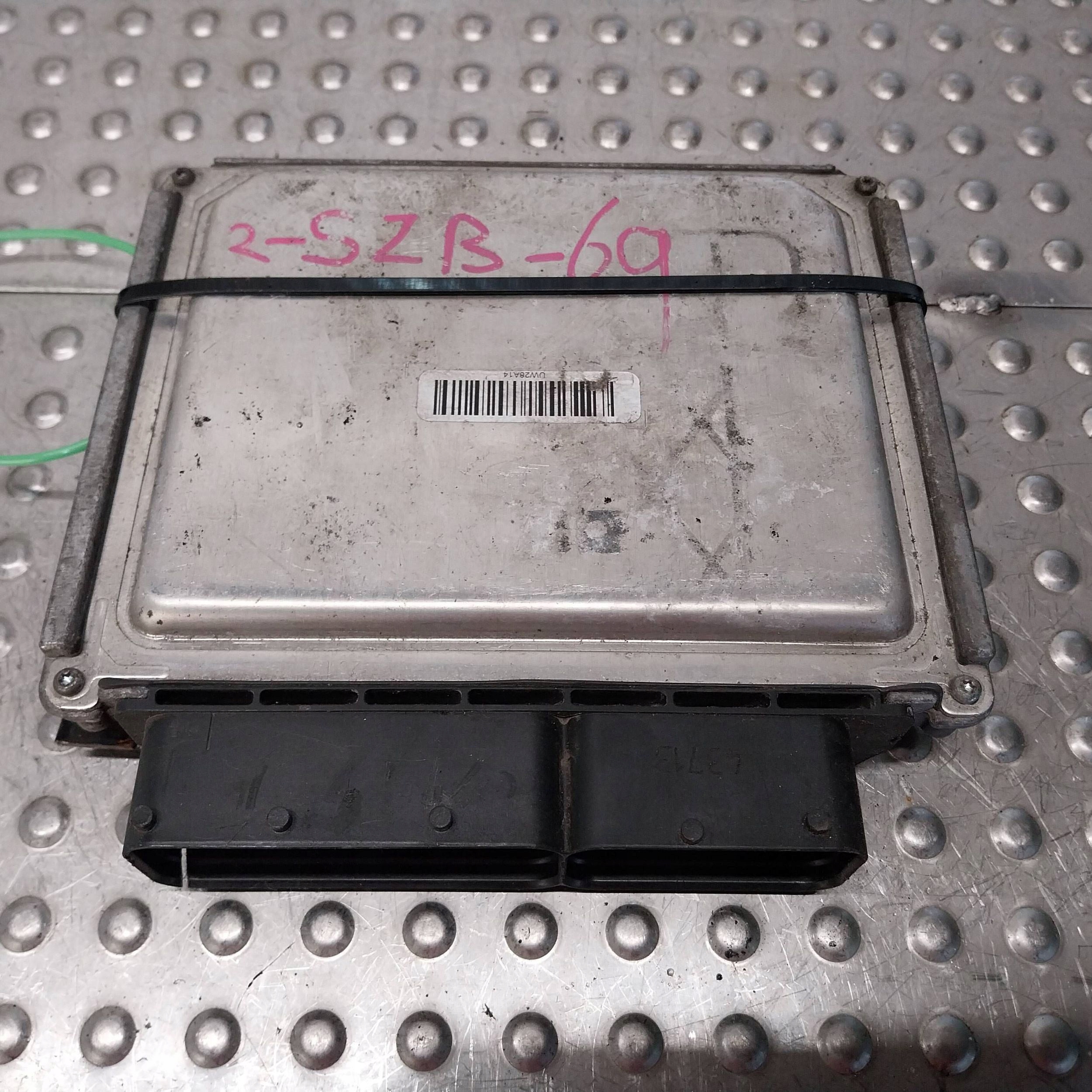 computer control unit of the engine 03P906021AG VW POLO V 6R 1.2 TDI