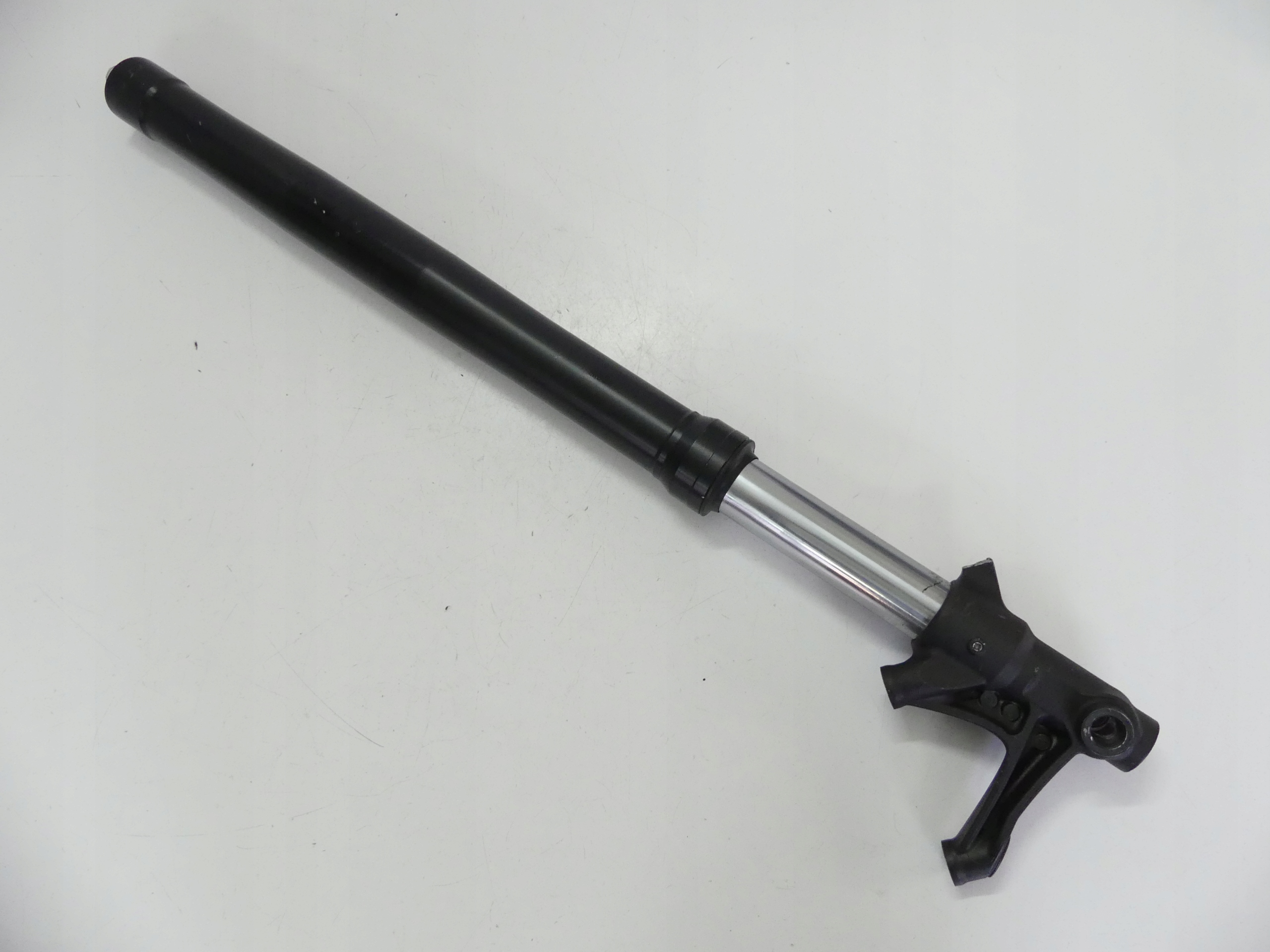 ЛАГ ПІДВІСКА ТРУБА ГОМІЛКА YAMAHA MT 09 TRACER 15