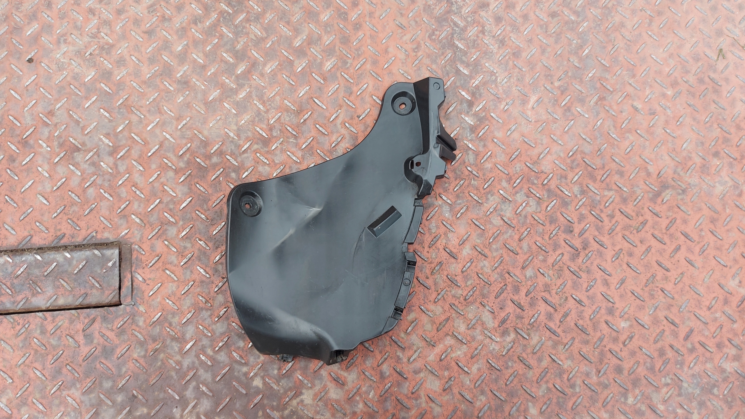 mudguard flap NADKOLA left rear part TOYOTA RAV4 V 18