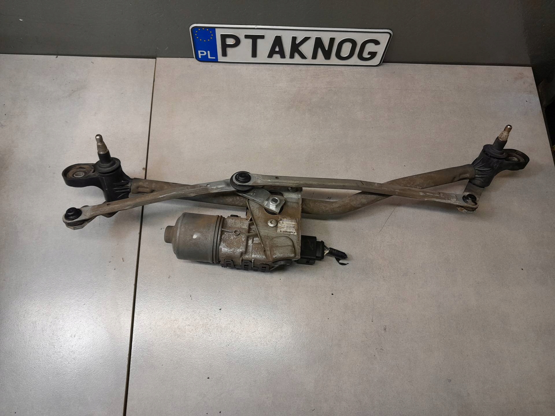 wiper mechanism front MAZDA 3 BK F00S2S2473