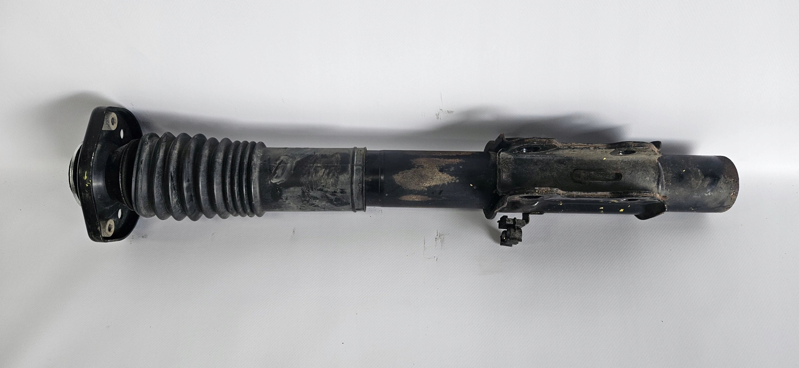shock absorber right front MERCEDES SPRINTER W907 910