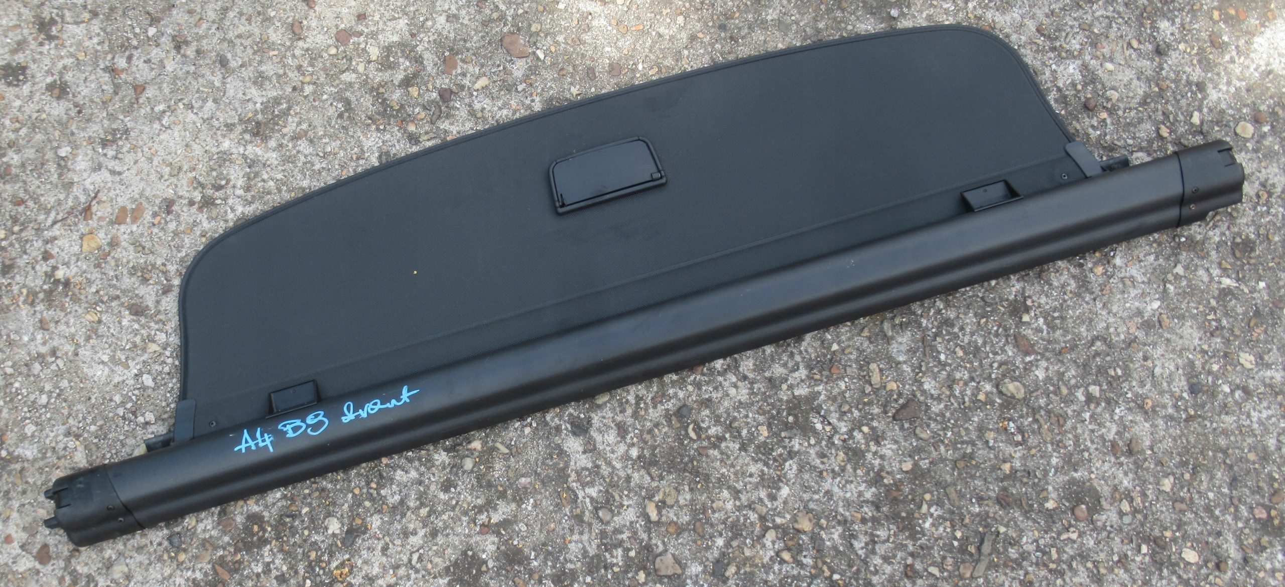 AUDI A4 B9 AVANT 3.0 TDI 18R blinds boot