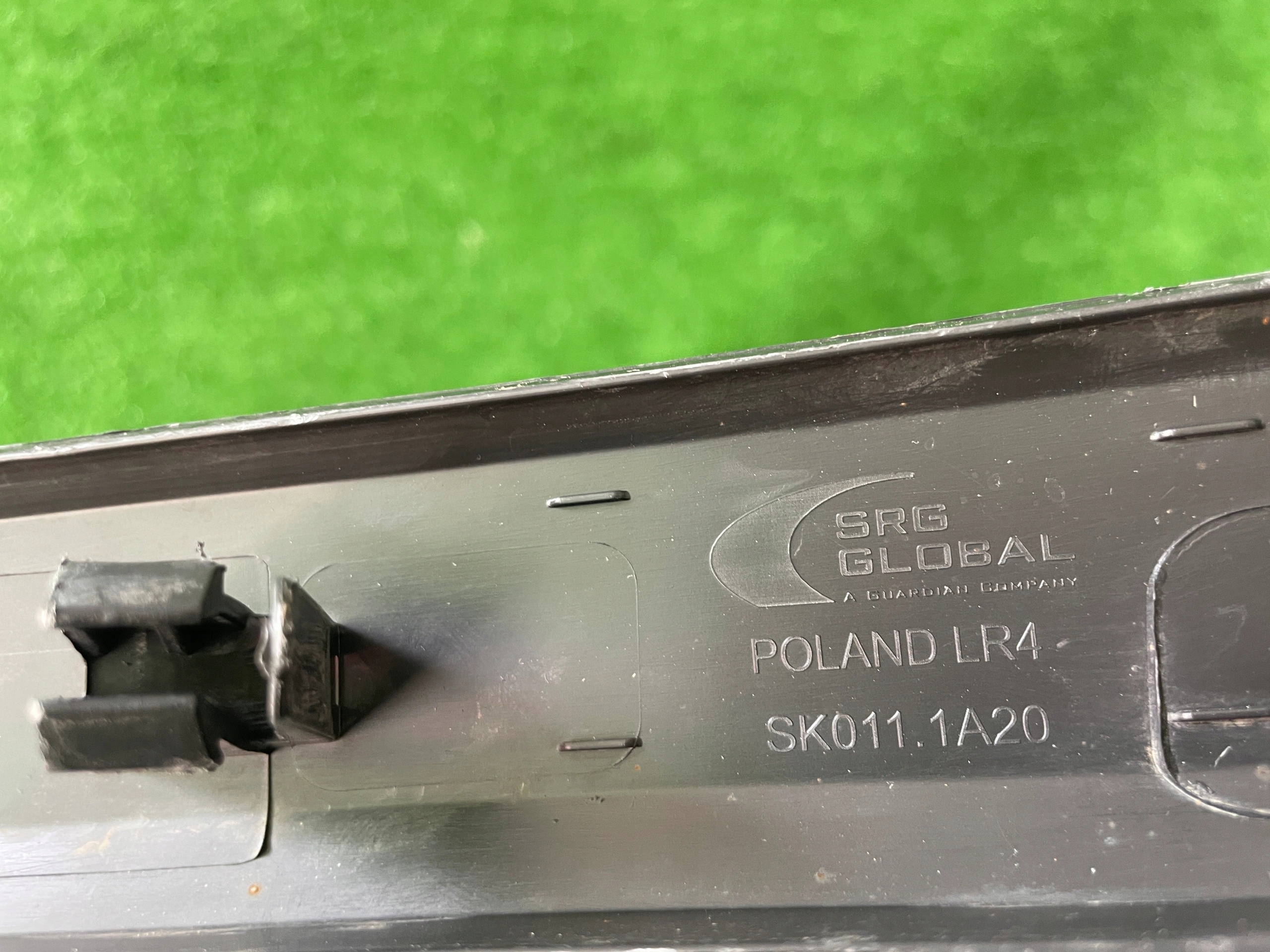 SKODA KODIAQ MODANATURA PARAFANGO DESTRO 565854820
