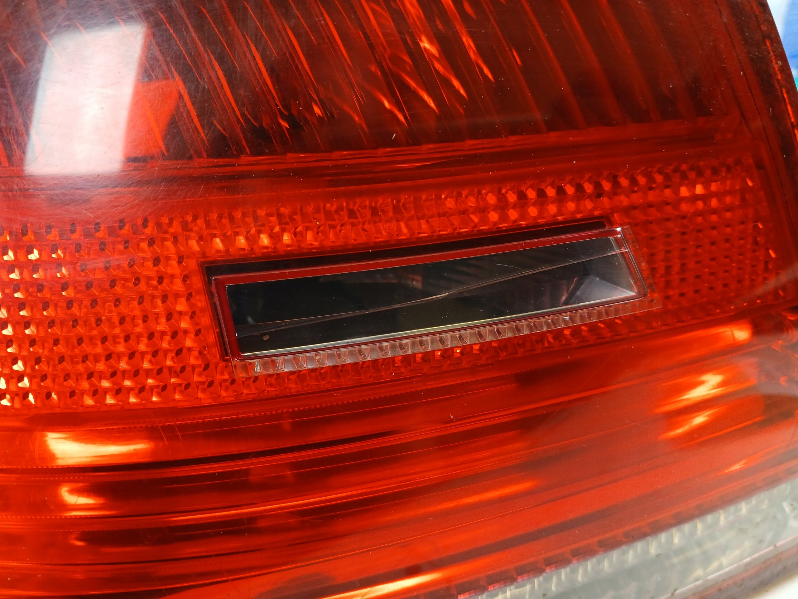 BMW E92 COUPE light left rear part W fender 7174403 UK PRZEDLIFT