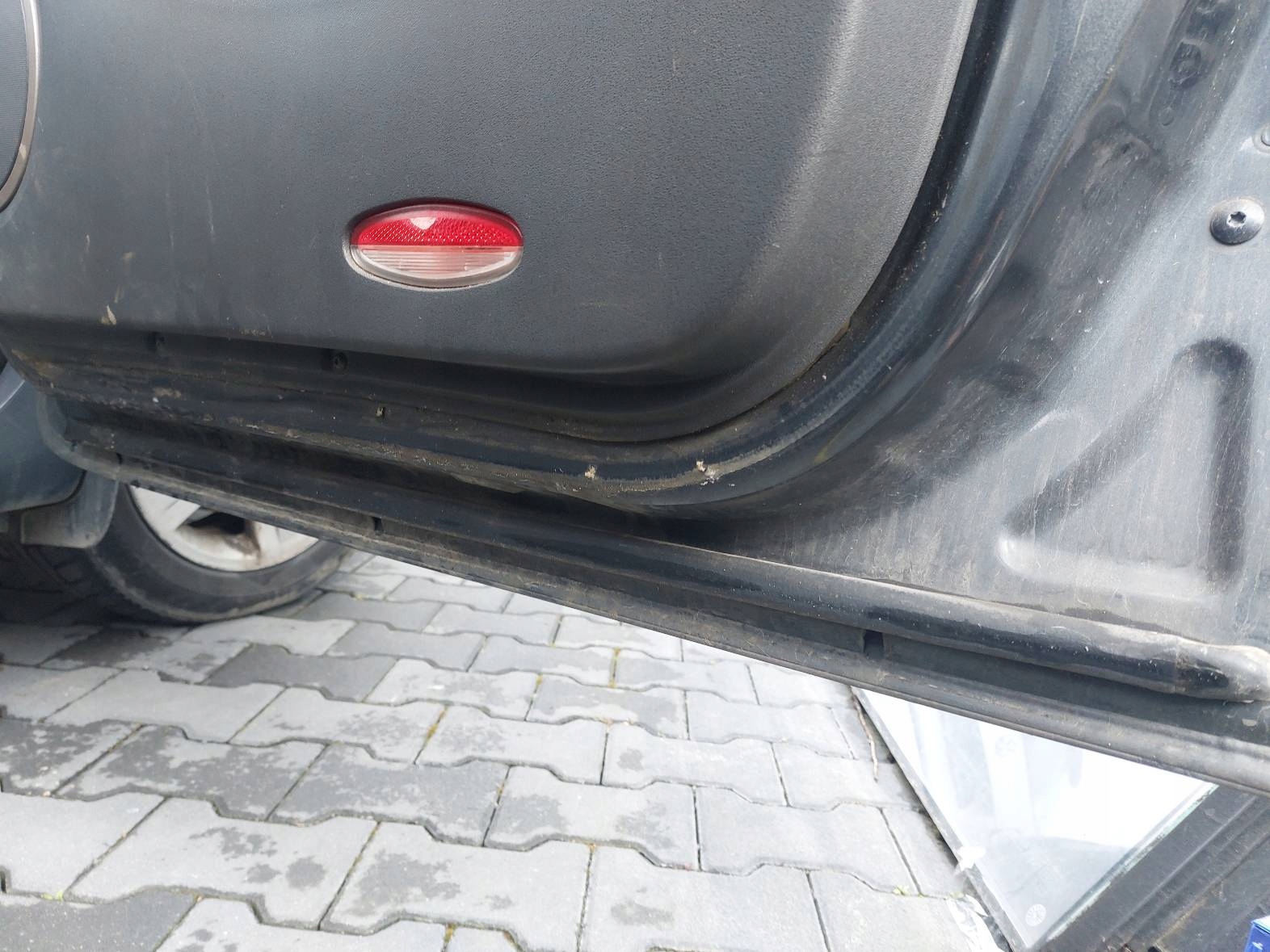 DRZWI KOMPLETNE PRAWY PRZÓD RENAULT ESPACE IV TEB66 Kolor czarny