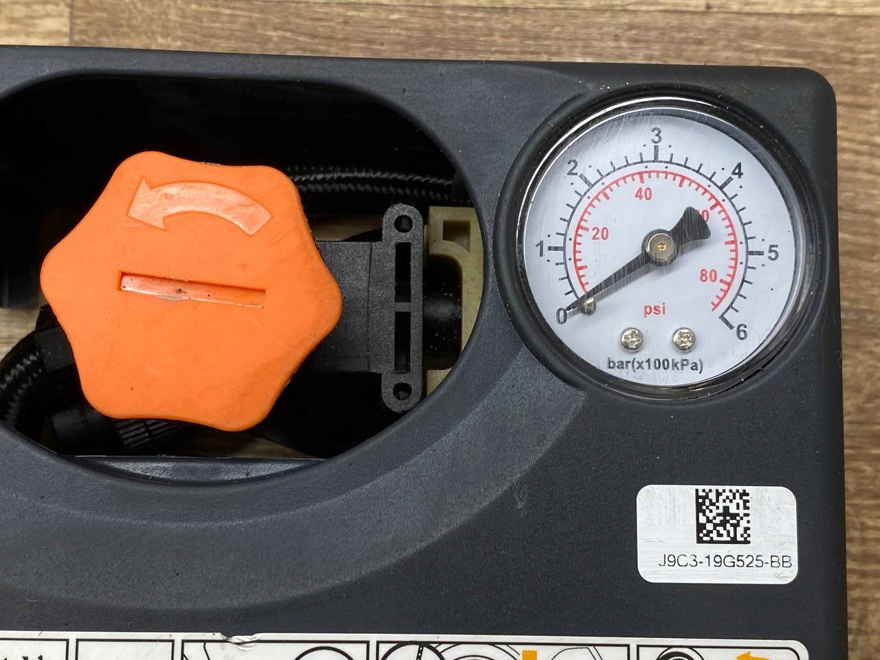 KOMPRESOR POWIETRZA JAGUAR X761 J9C3-19G525-BB Typ samochodu 4x4/SUV Samochody osobowe