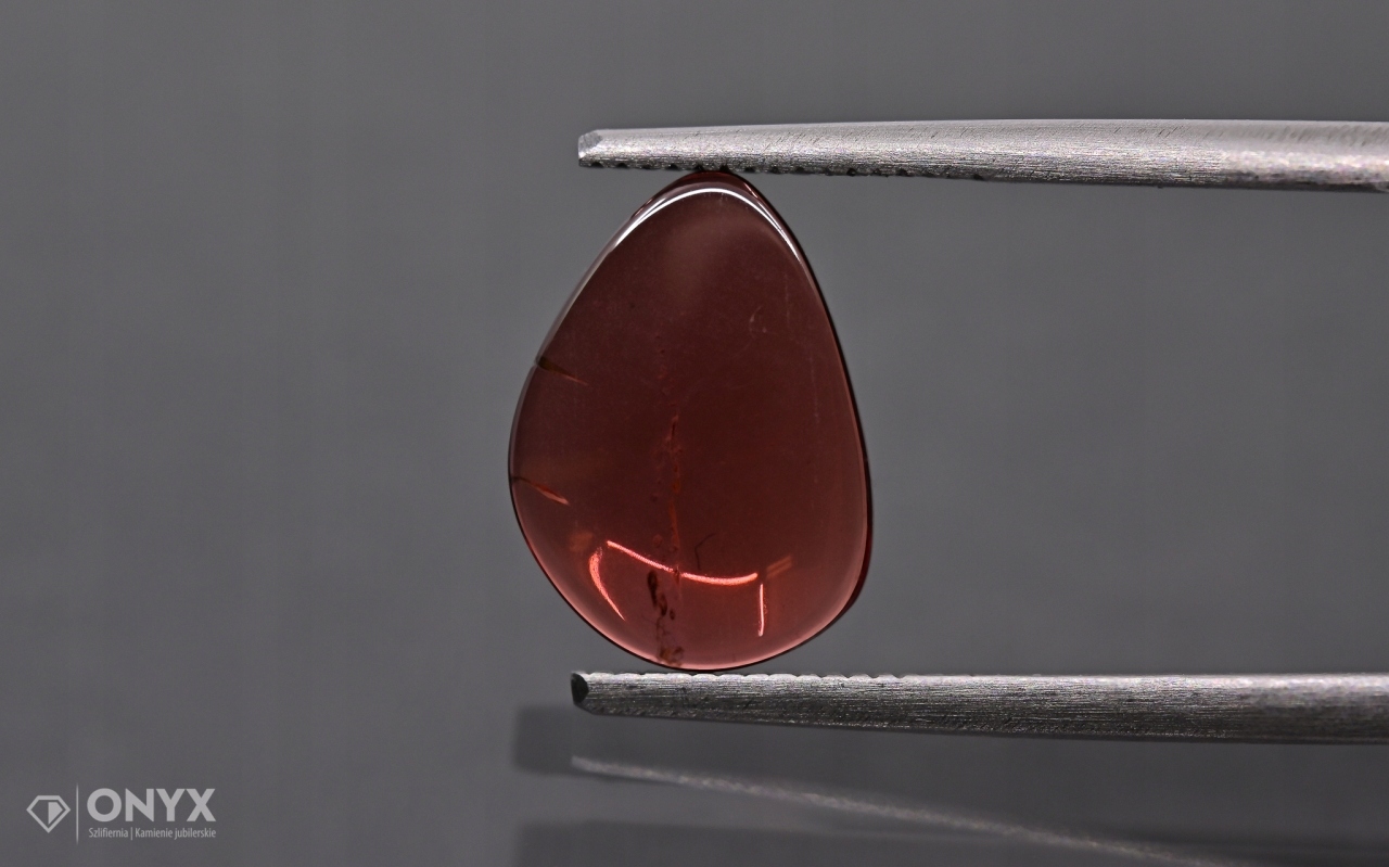 Granátové jablko Almandyn dlaždice konvexní nepravidelná 12x8,5