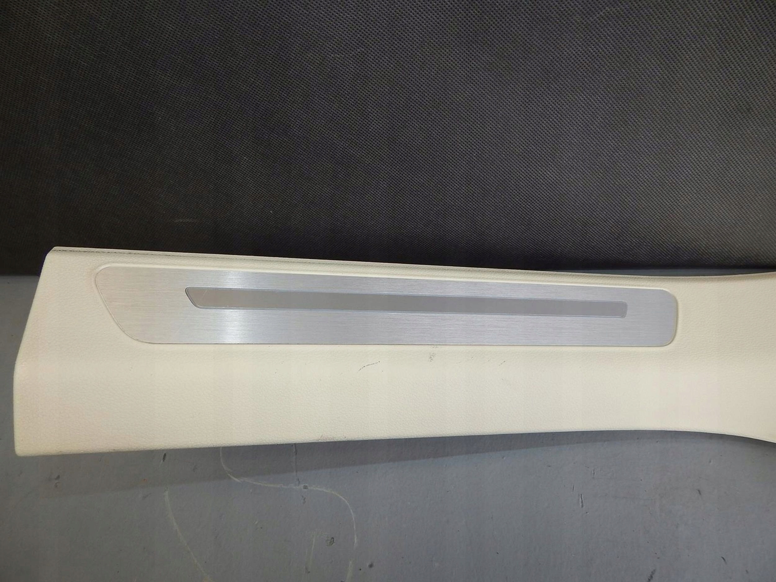AUDI A8 L Blende Abdeckung DER SCHWELLE heck LED 4H4864608K