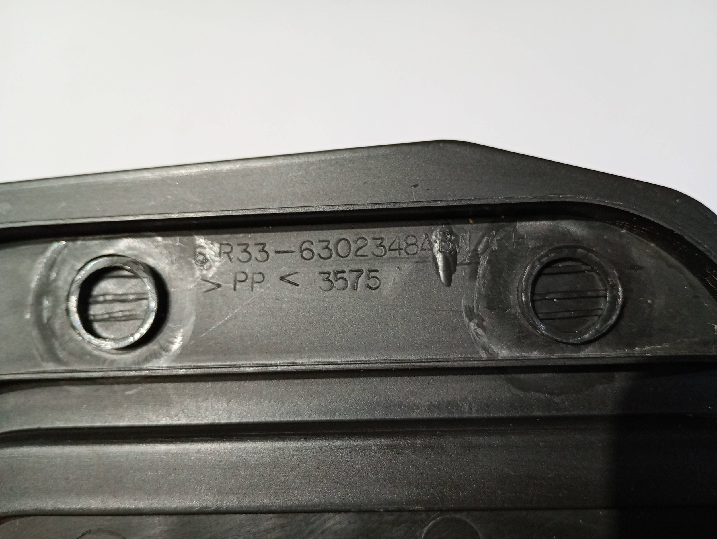 Panel cap cover spoiler slupka right side Ford Mustang 2005-2009