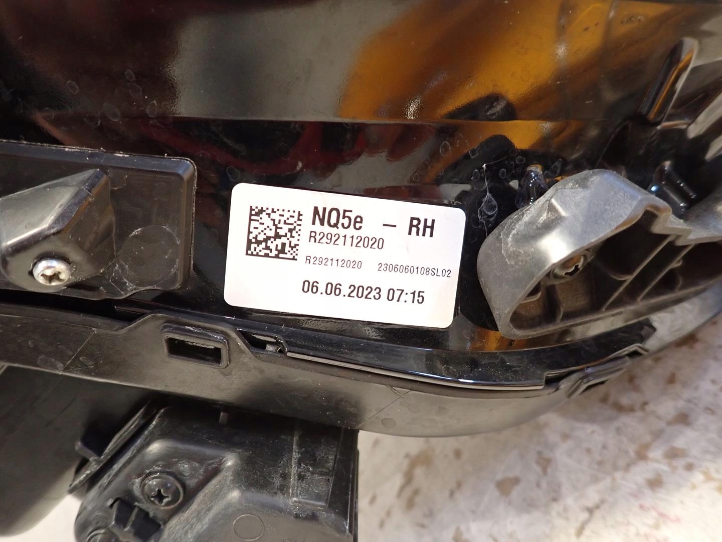 light front front right KIA SPORTAGE V 2022- FULL LED 92102-R2100