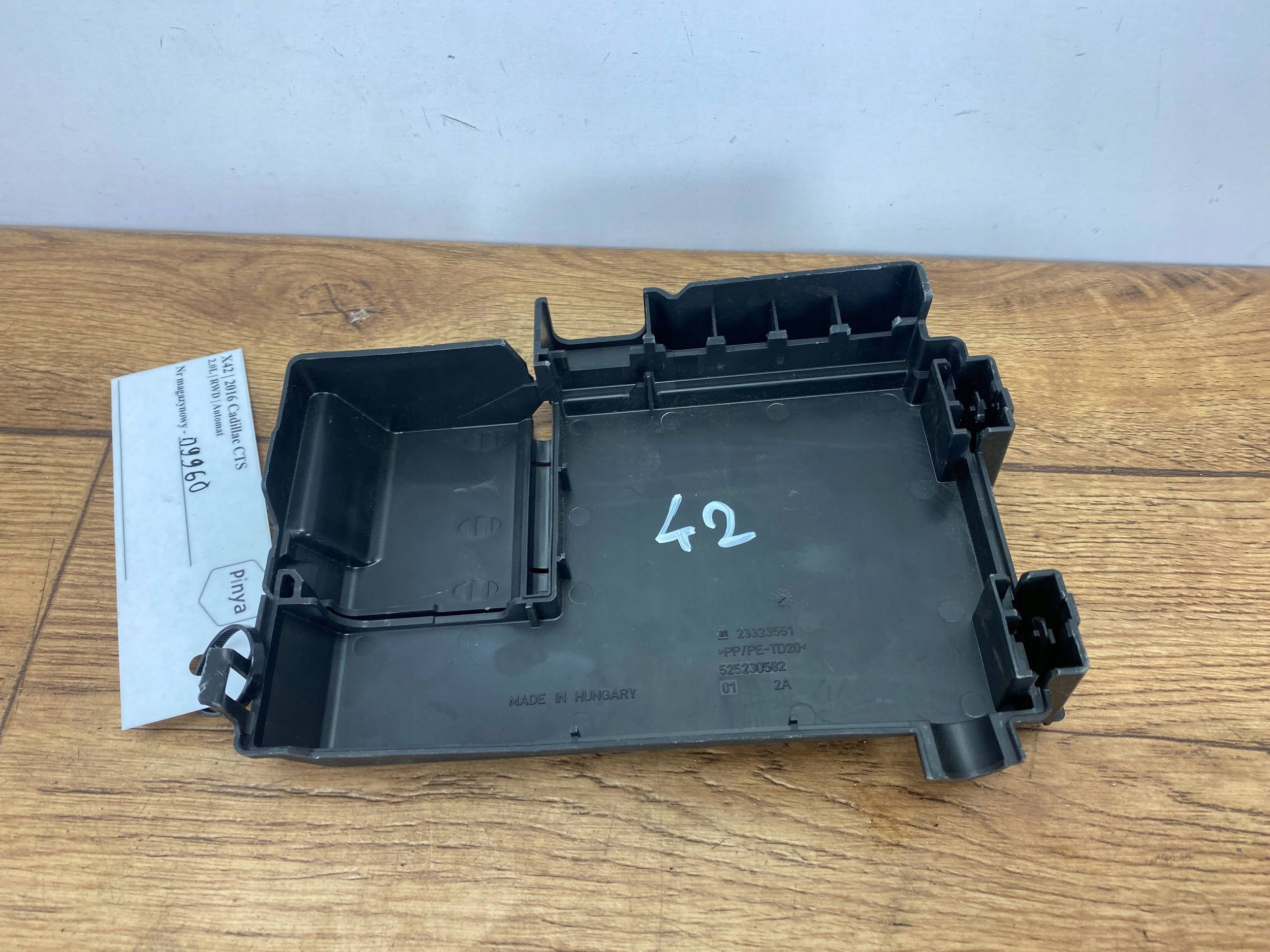 Abdeckung der Sicherungen Cadillac CTS III 2014+
