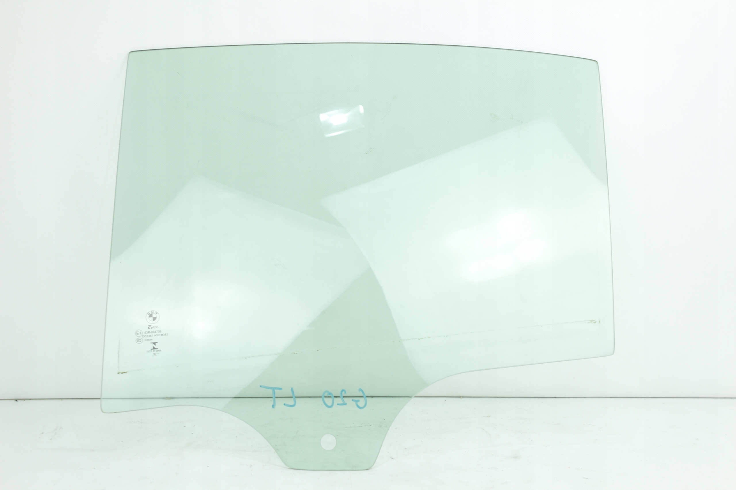 43R-011005 - Стекло боковой двери л зд BMW G20 AS2