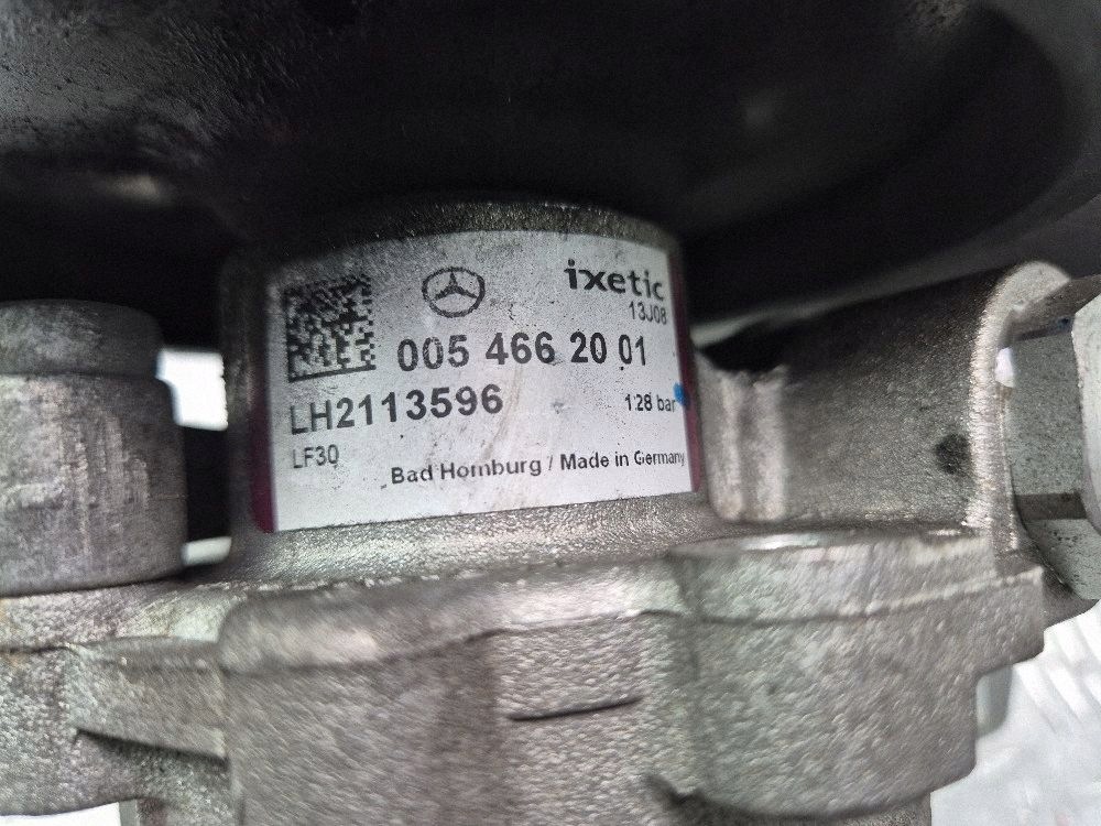 Mercedes E350 W211 pompe direction assistée M272.964 0054662001