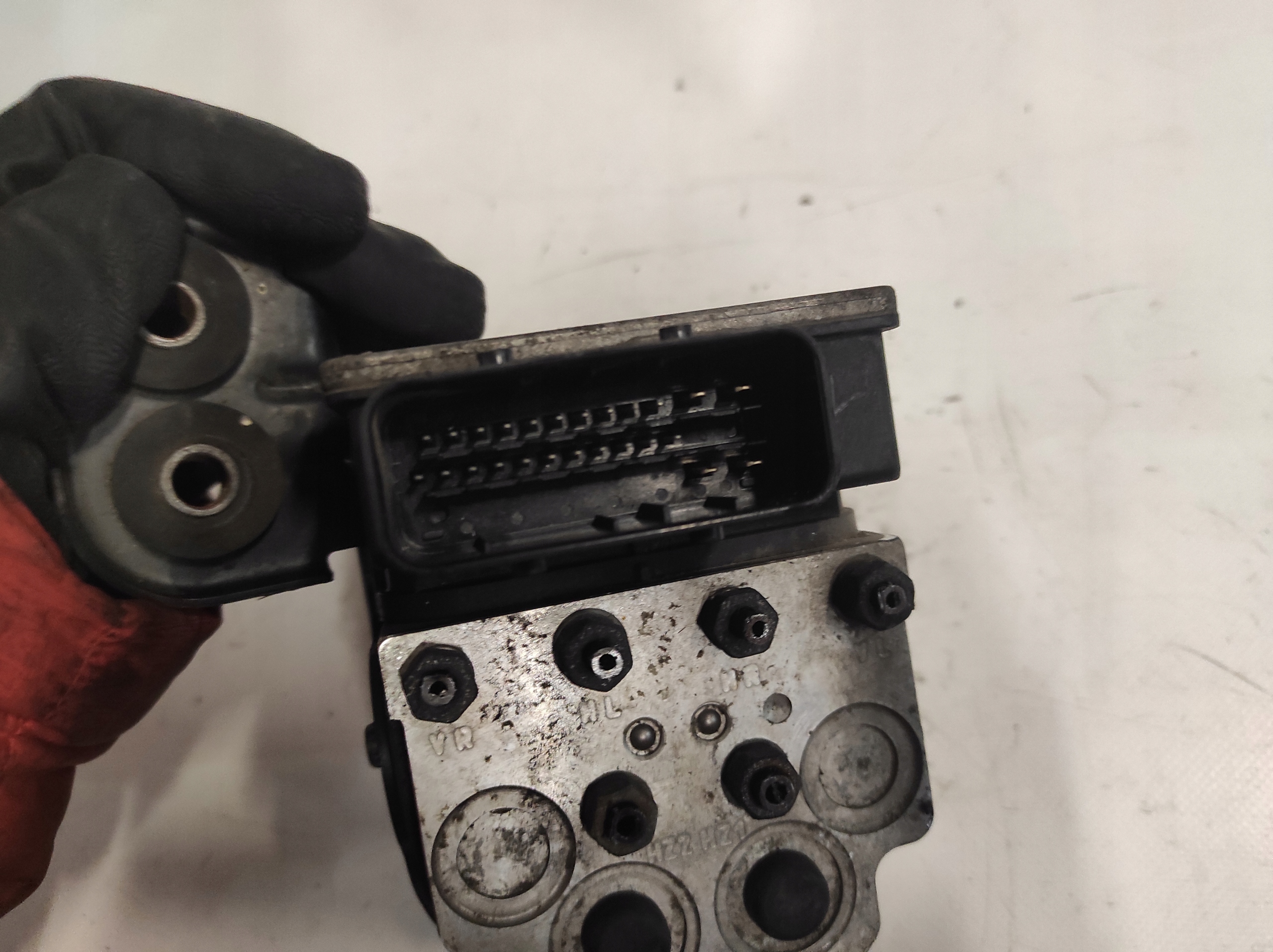 Opel Vectra C 3.0 CDTI OE 13663919 13157075