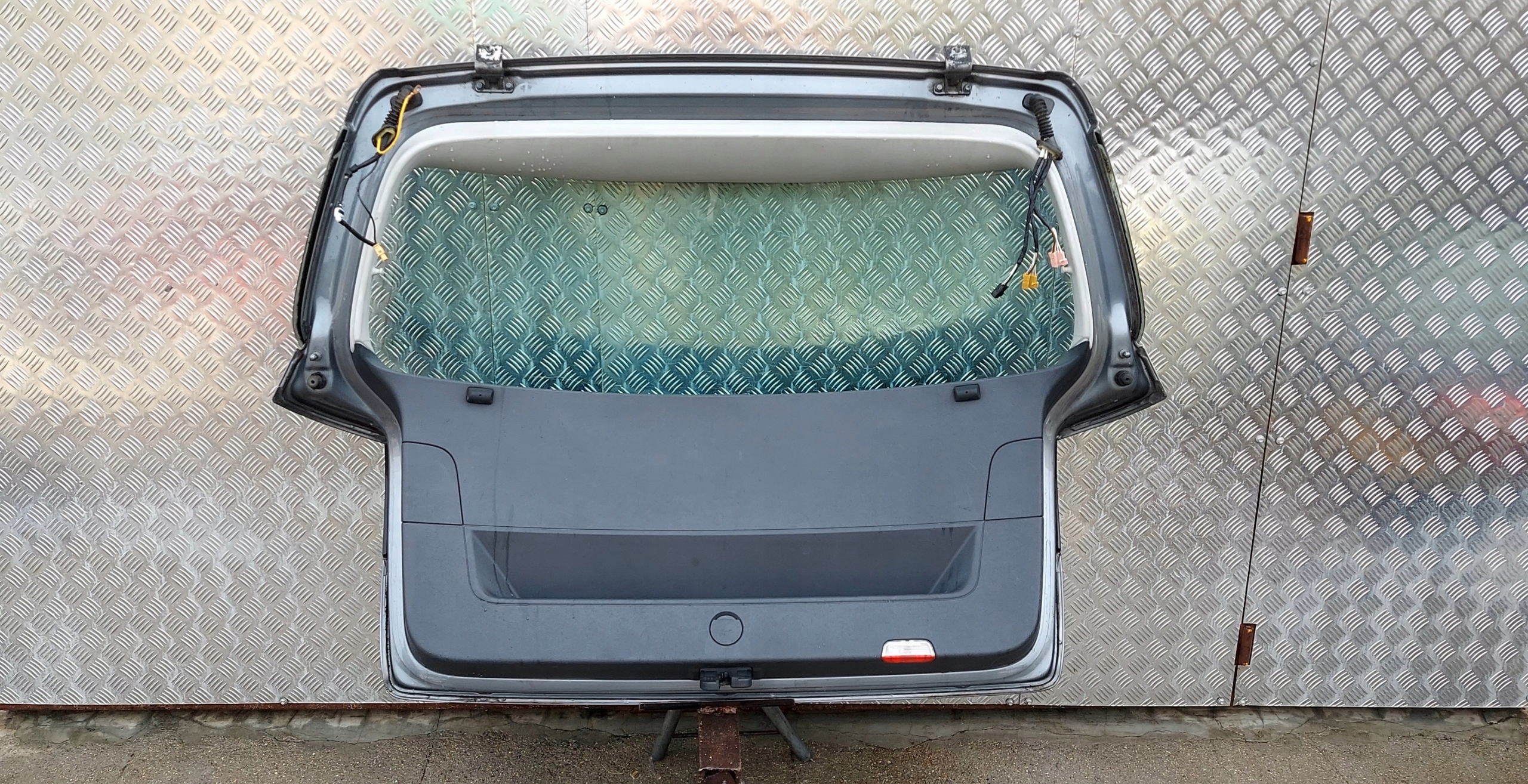 rear trunk door VW GOLF 5 plus GOLF 6 plus without RDZY LAK: LA7T