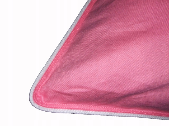 PODUSZKA PUCHOWA 70x80 STANDARD 3KOLORY+ZŁOTA BIZA DOOKOŁA PRODUCENT -50% Długość (cm) 70 cm