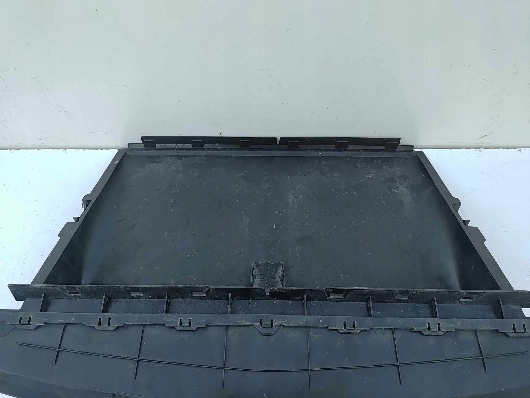 tesla MODEL S впуск воздушный жалюзь 3520