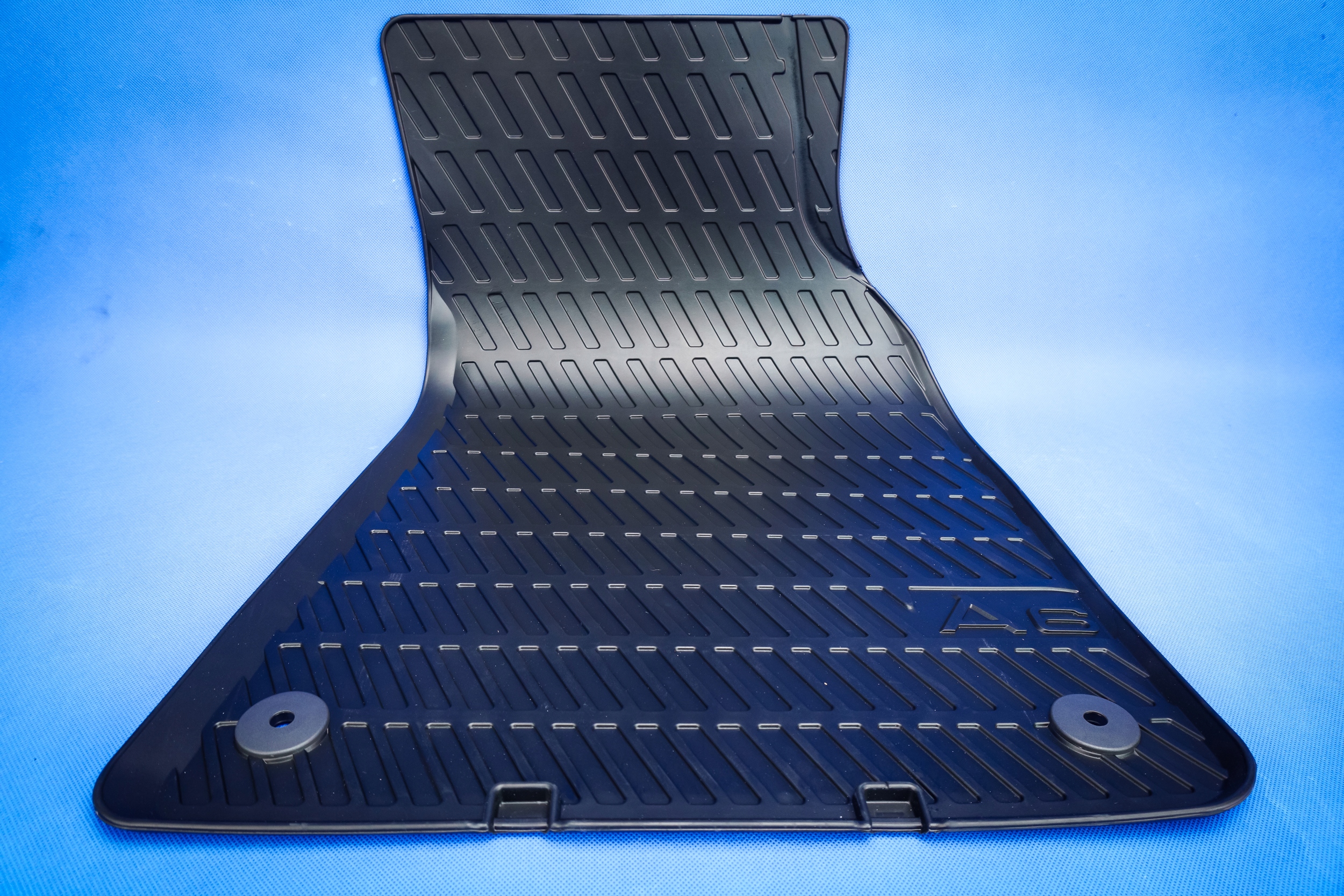 Dywaniki zimowe przednie Audi A6 C6 4F ORYGINAŁ EAN (GTIN) 43445456787856