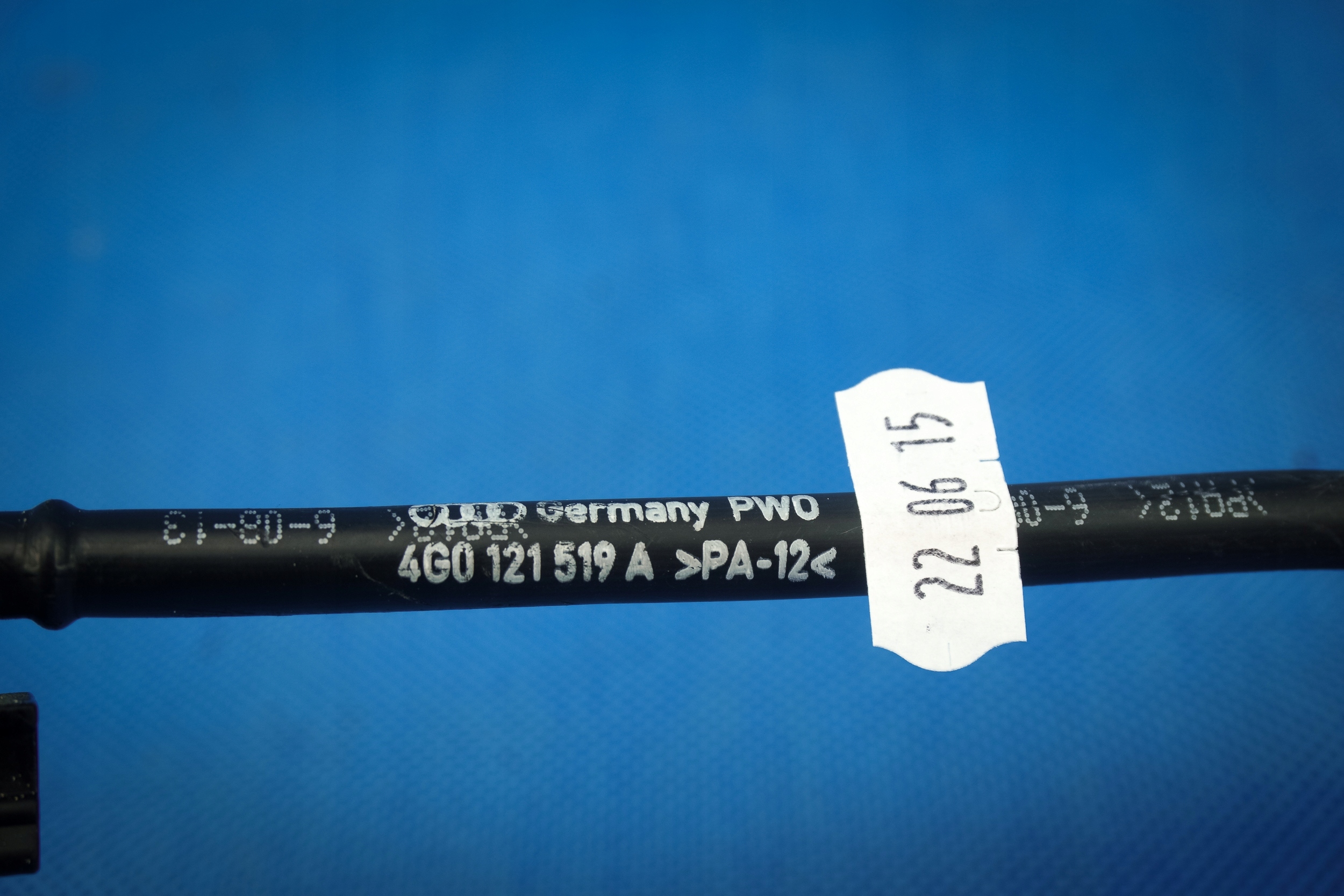 schlauch entlüftungs Audi RS6 4G RS7 4G0121519A