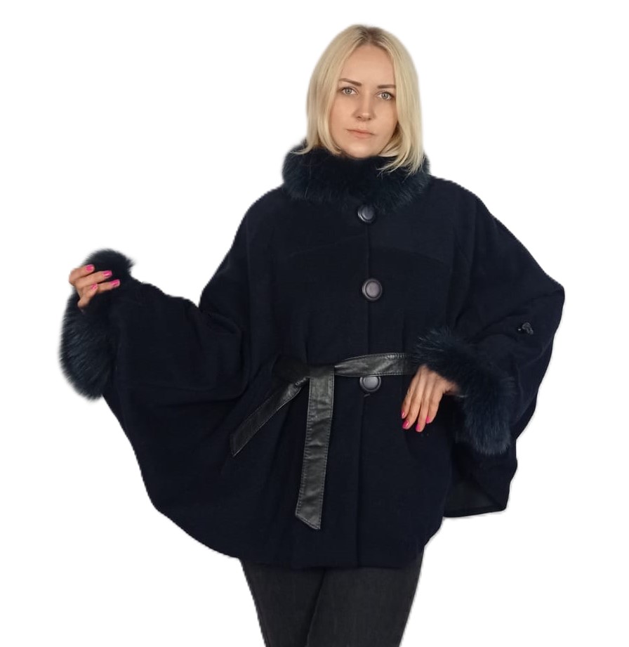 Peleryna obszyta naturalnym futrem lisa